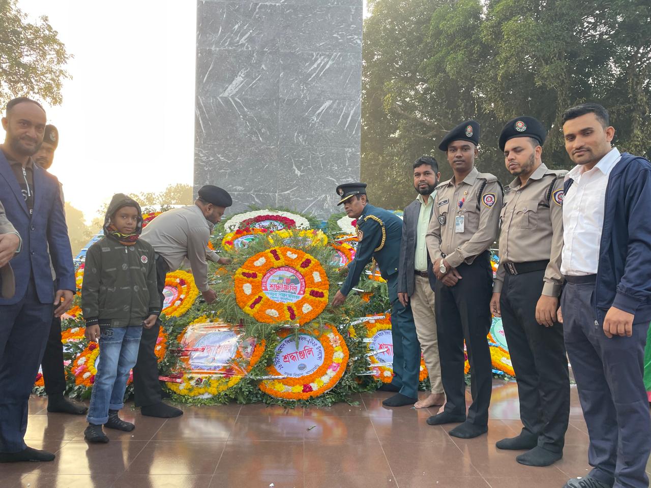 বিজয় দিবস (১৬ ডিসেম্বর-২০২৫) উদযাপন উপলক্ষ্যে স্মৃতিসৌধ-এ শ্রদ্ধা নিবেদন।