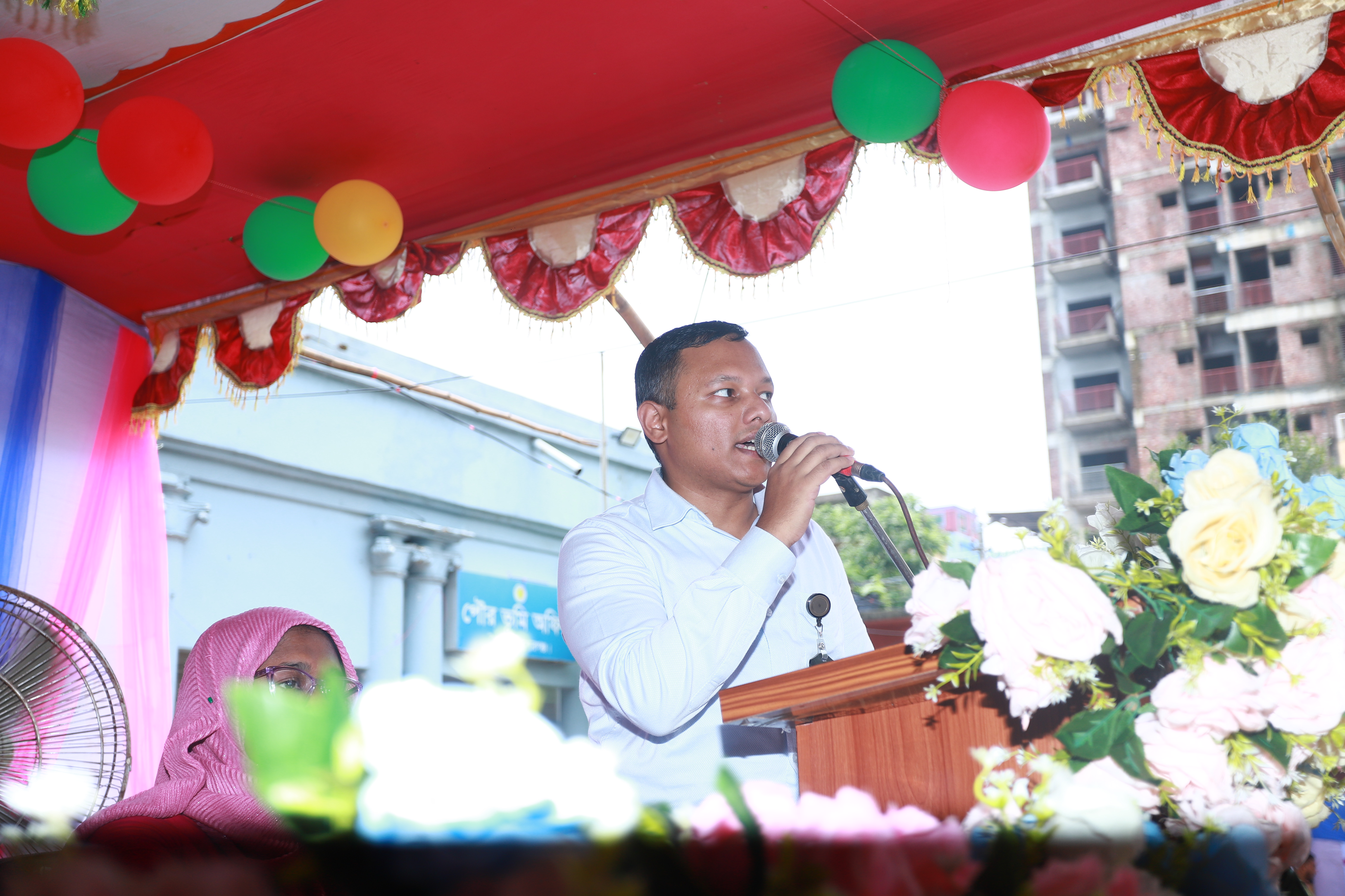 মেলা প্রাঙ্গণে উপজেলা নির্বাহী অফিসার (ইউএনও) মহোদয়ের সভাপতিত্বে আধুনিক ও স্মার্ট ভূমি ব্যবস্থাপনা বিষয়ক ‘জনসচেতনতামূলক সভা’র আয়োজন।