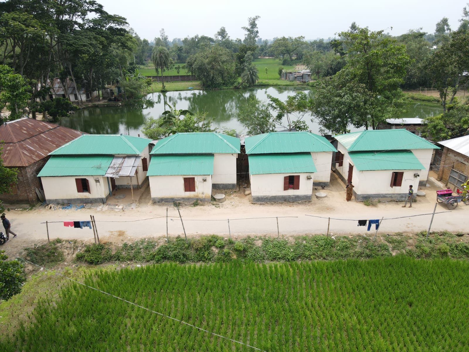 আশ্রায়ন