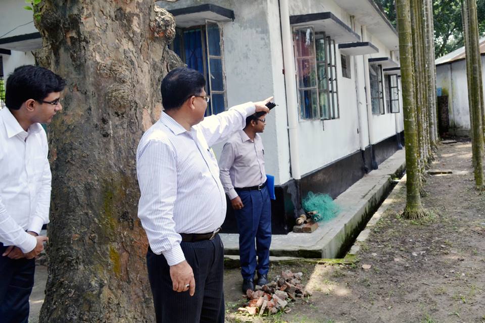 মাননীয় বিভাগীয় কমিশনার,রাজশাহী মহোদয়ের উপজেলা ভূমি অফিস পরিদর্শন