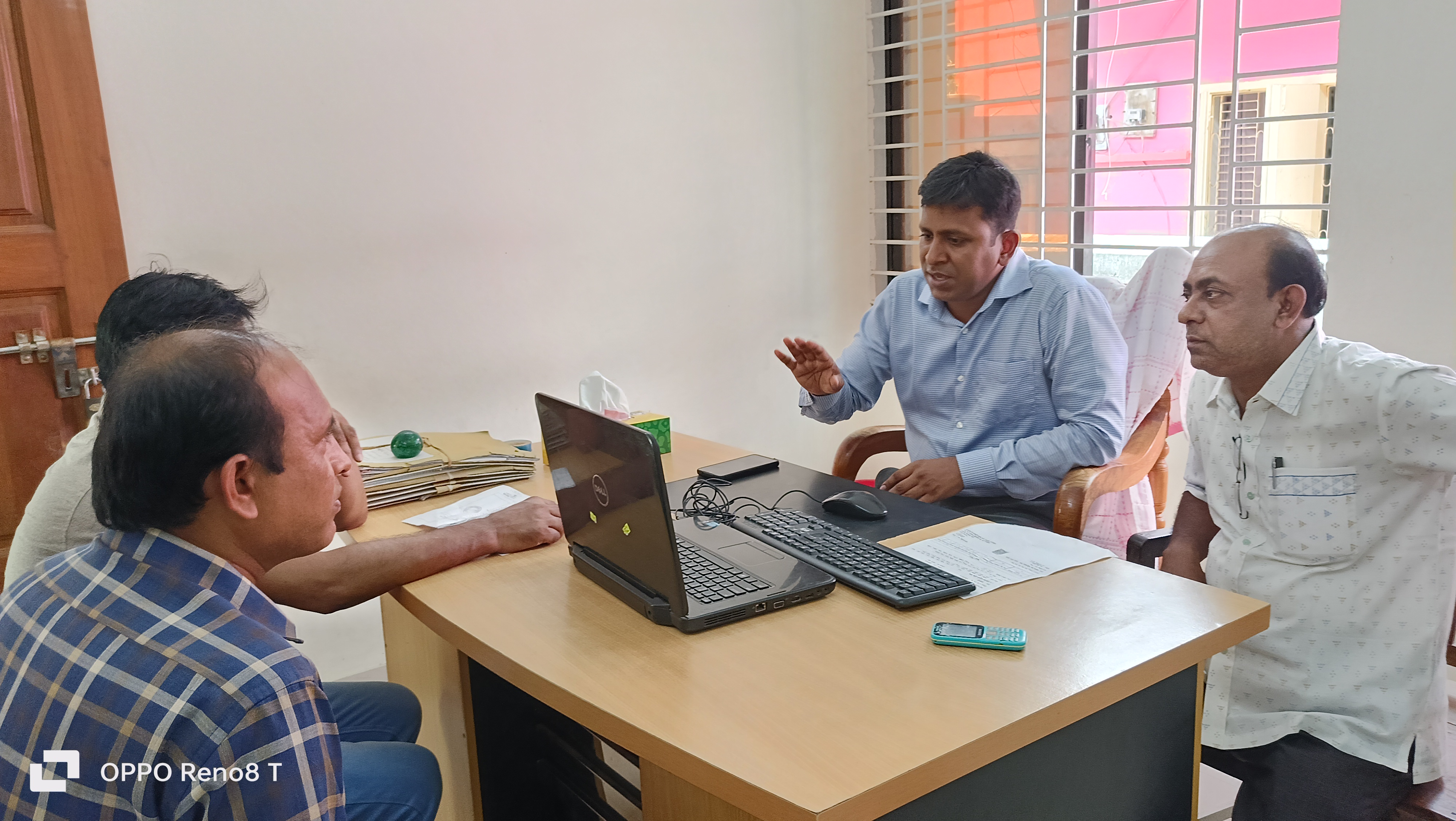 ইউনিয়ন ভূমি অফিস পরিদর্শনের সময়