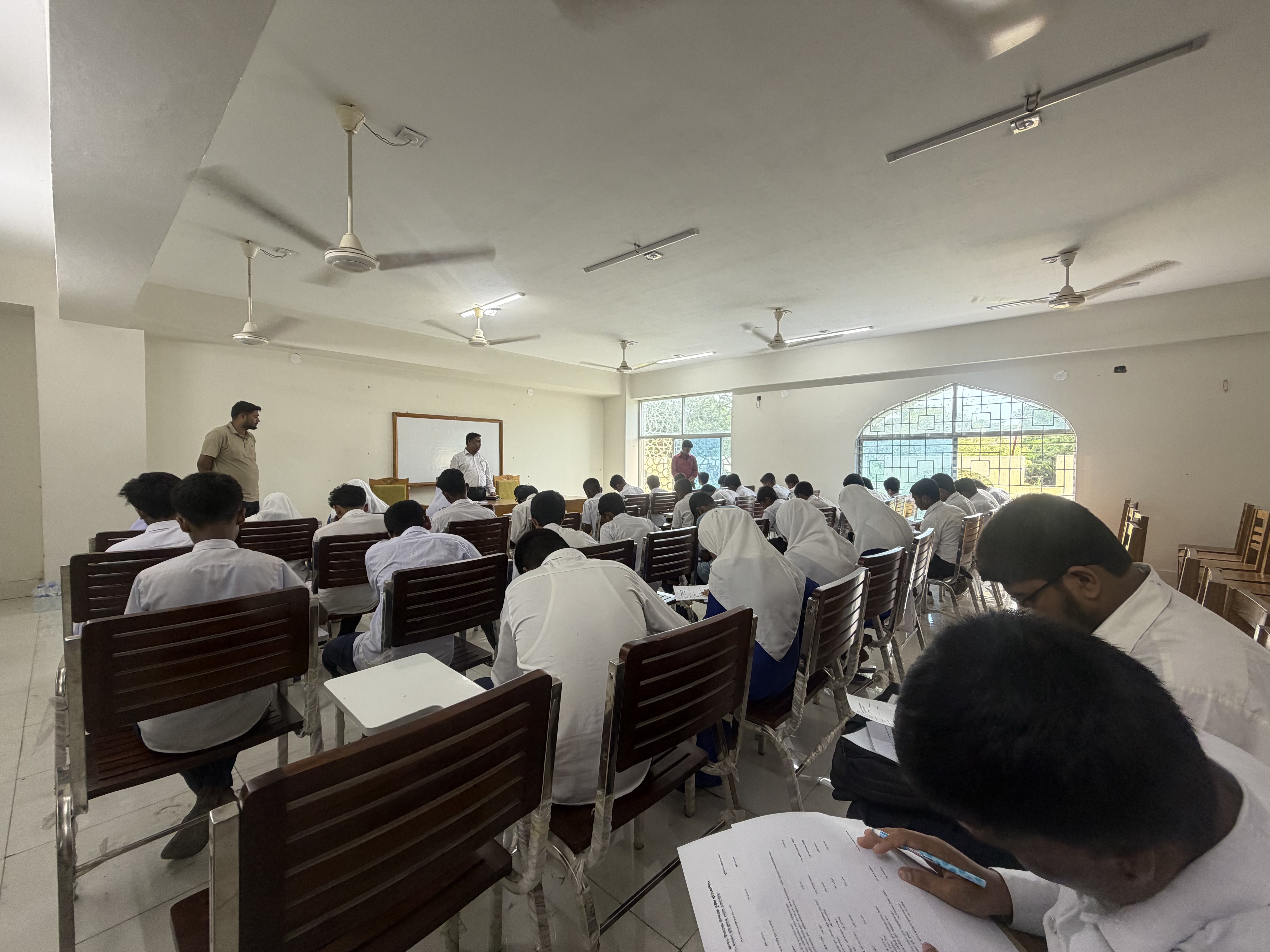 ভূমিসেবা মেলা উপলক্ষে কুইজ প্রতিযোগিতা