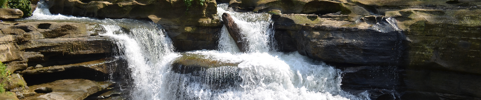 নাফাখুম জলপ্রপাত