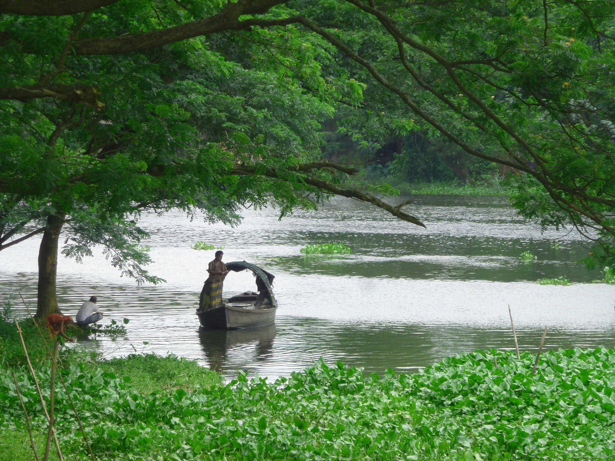রজতরেখা নদী