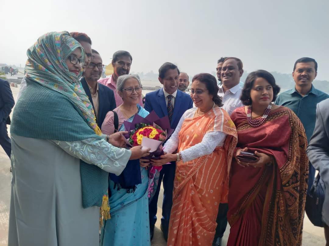 উপদেষ্টা মহোদয়