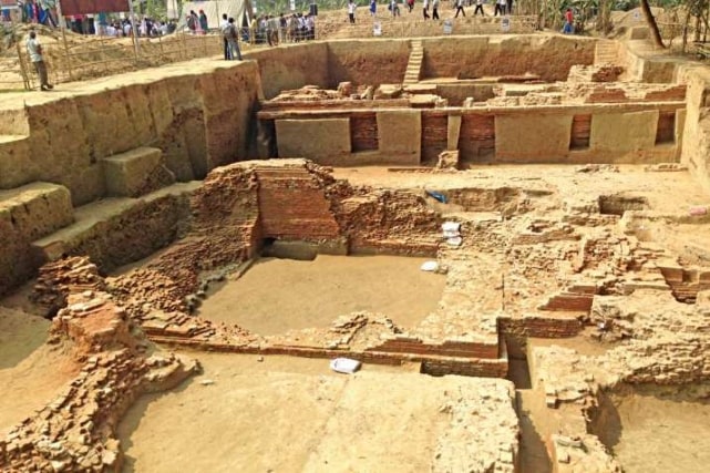 ঐতিহাসিক স্থান উয়ারী বটেশ্বর.