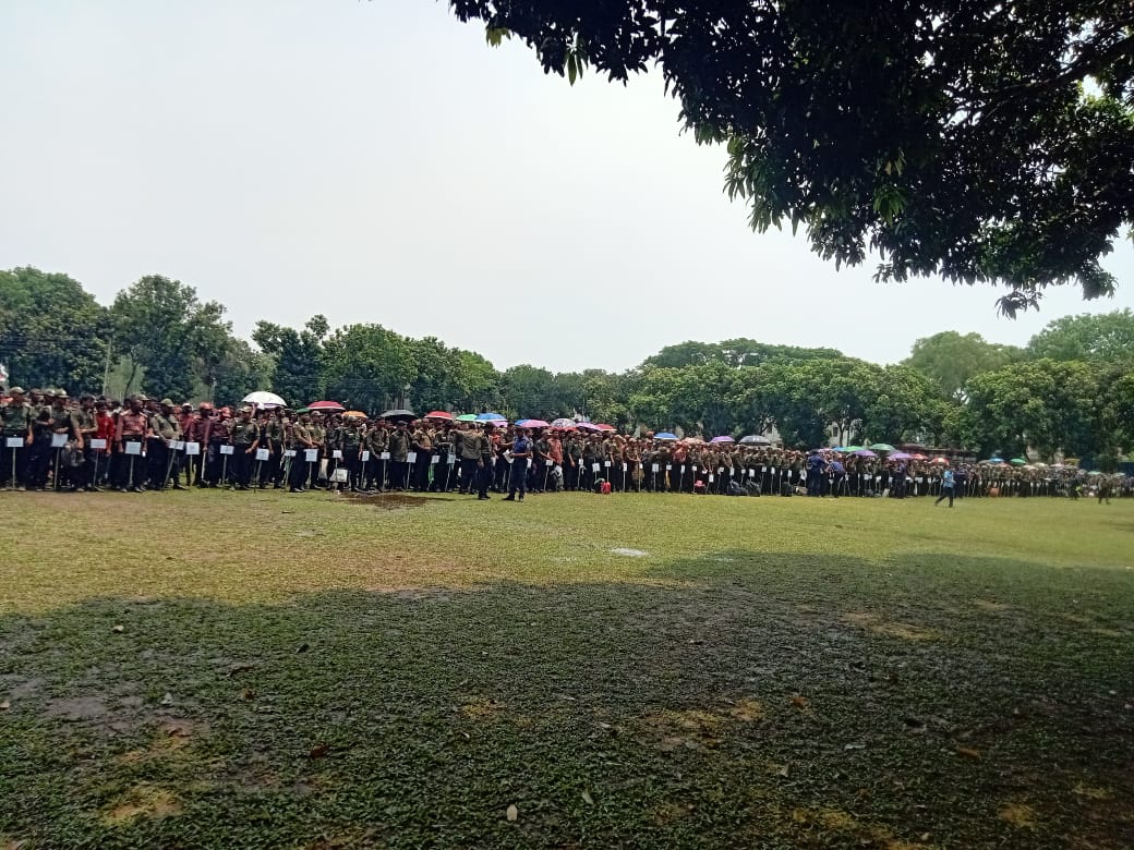 নির্বাচনী ব্রিফিং এর ছবি