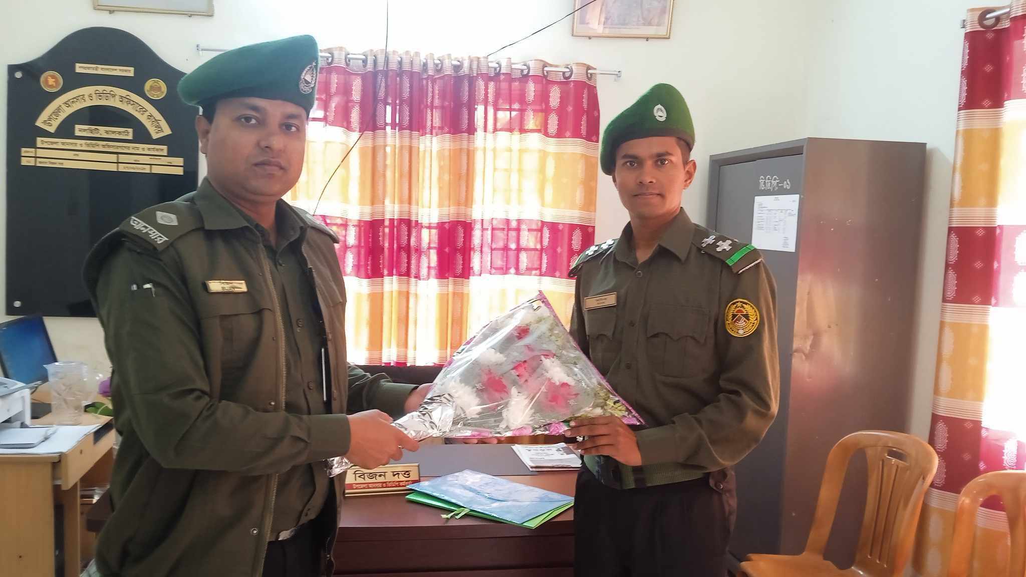 নবাগত উপজেলা প্রশিক্ষক অনিক নাগকে শুভেচ্ছা