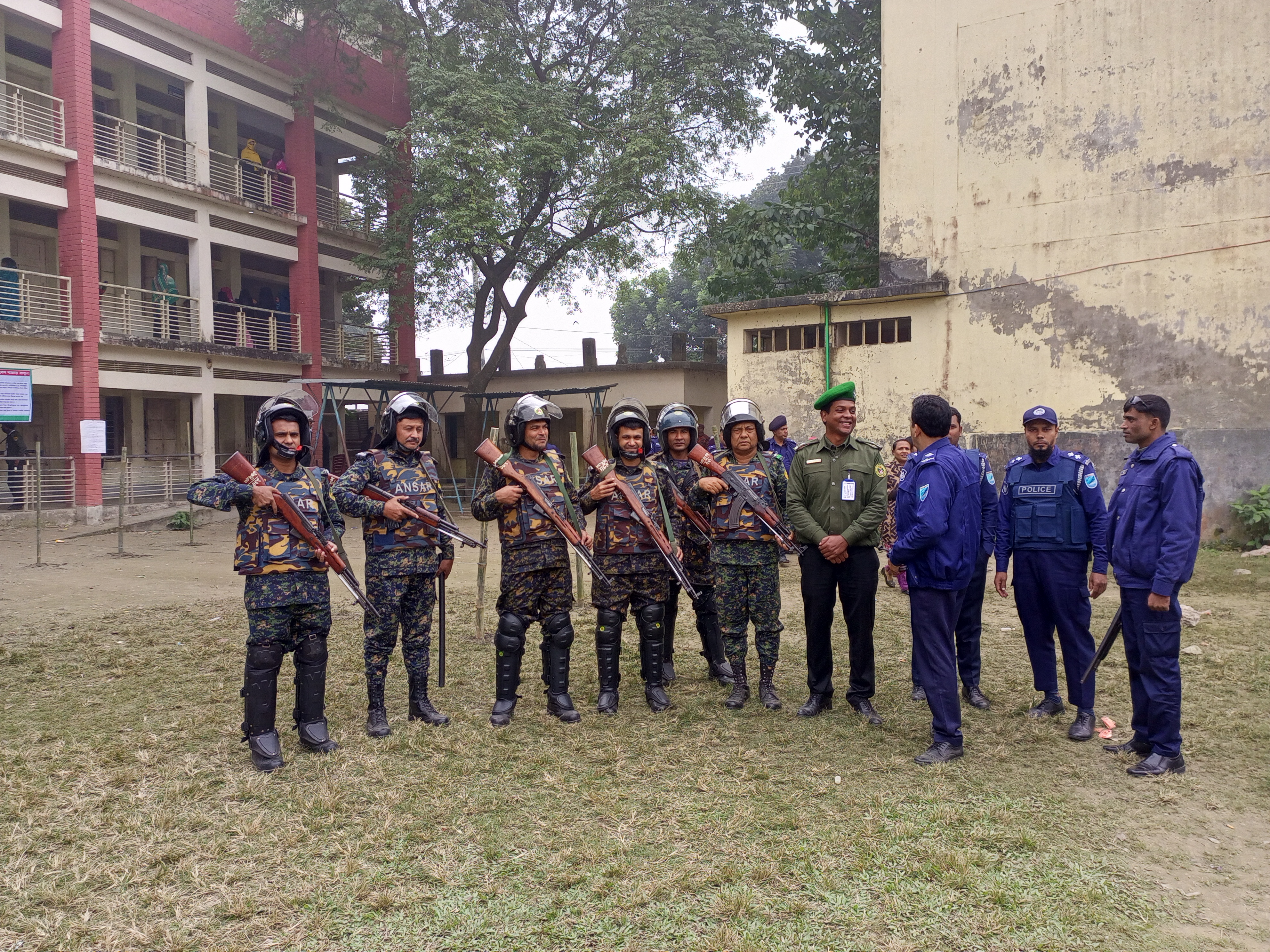 ভোটকেন্দ্র পরিদর্শন -দ্বাদশ জাতীয় সংসদ নির্বাচন