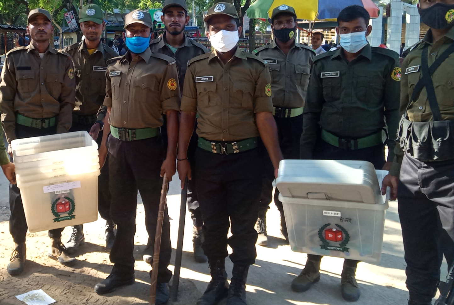 নির্বাচন