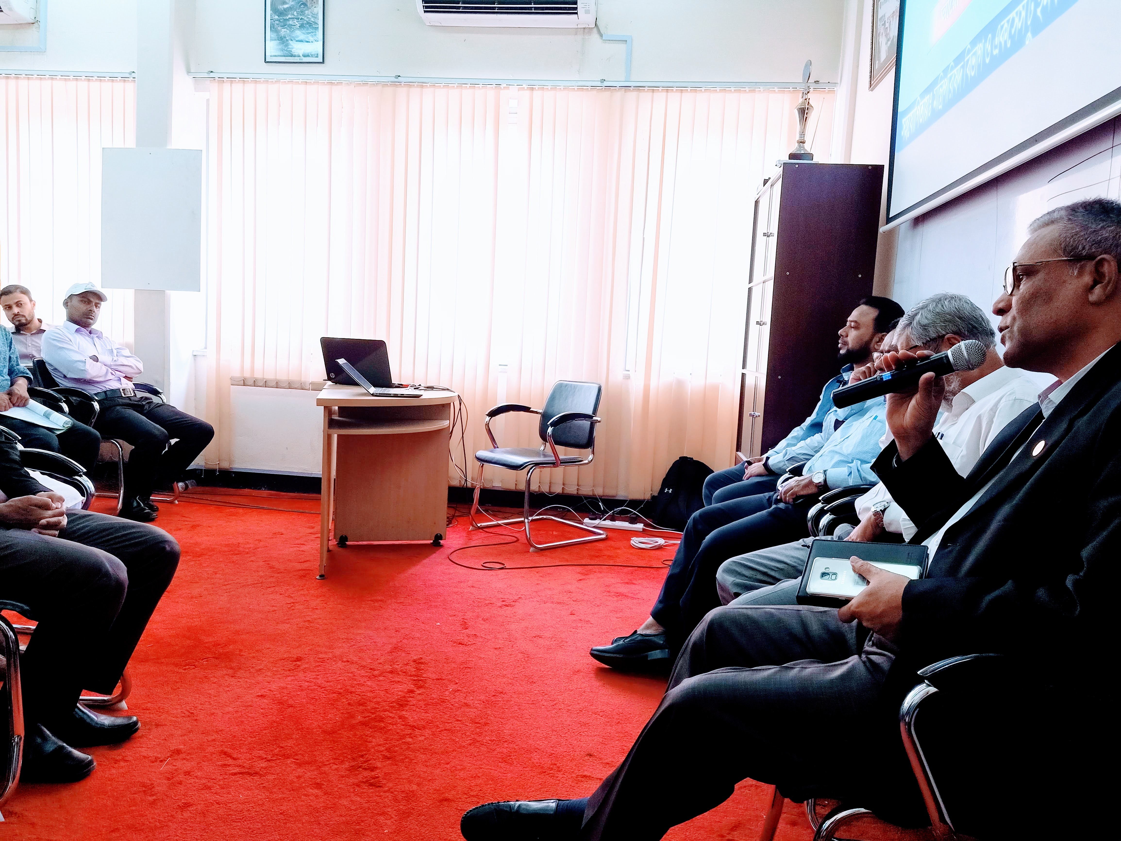 নাগরিক সেবায় উদ্ভাবন বিষয়ক ২ দিনের প্রশিক্ষণ