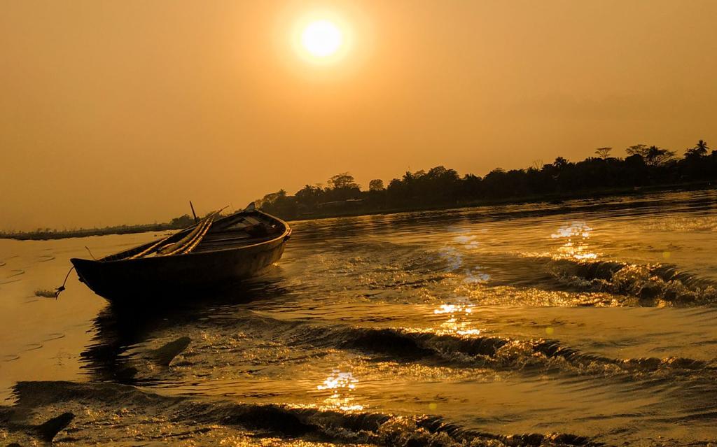 নদীর পাড়