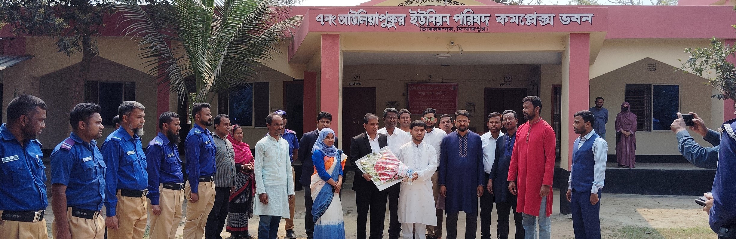 ইউনিয়নে পরিষদে জেলা প্রসাশক ও টিএনও স্যারের আগমন