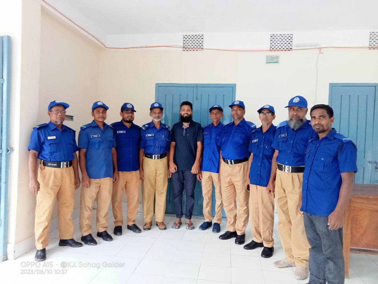 বামনা সদর ইউনিয়ন পরিষদের একাংশ (গ্রামপুলিশ এবং কম্পিউটার অপারেটর)