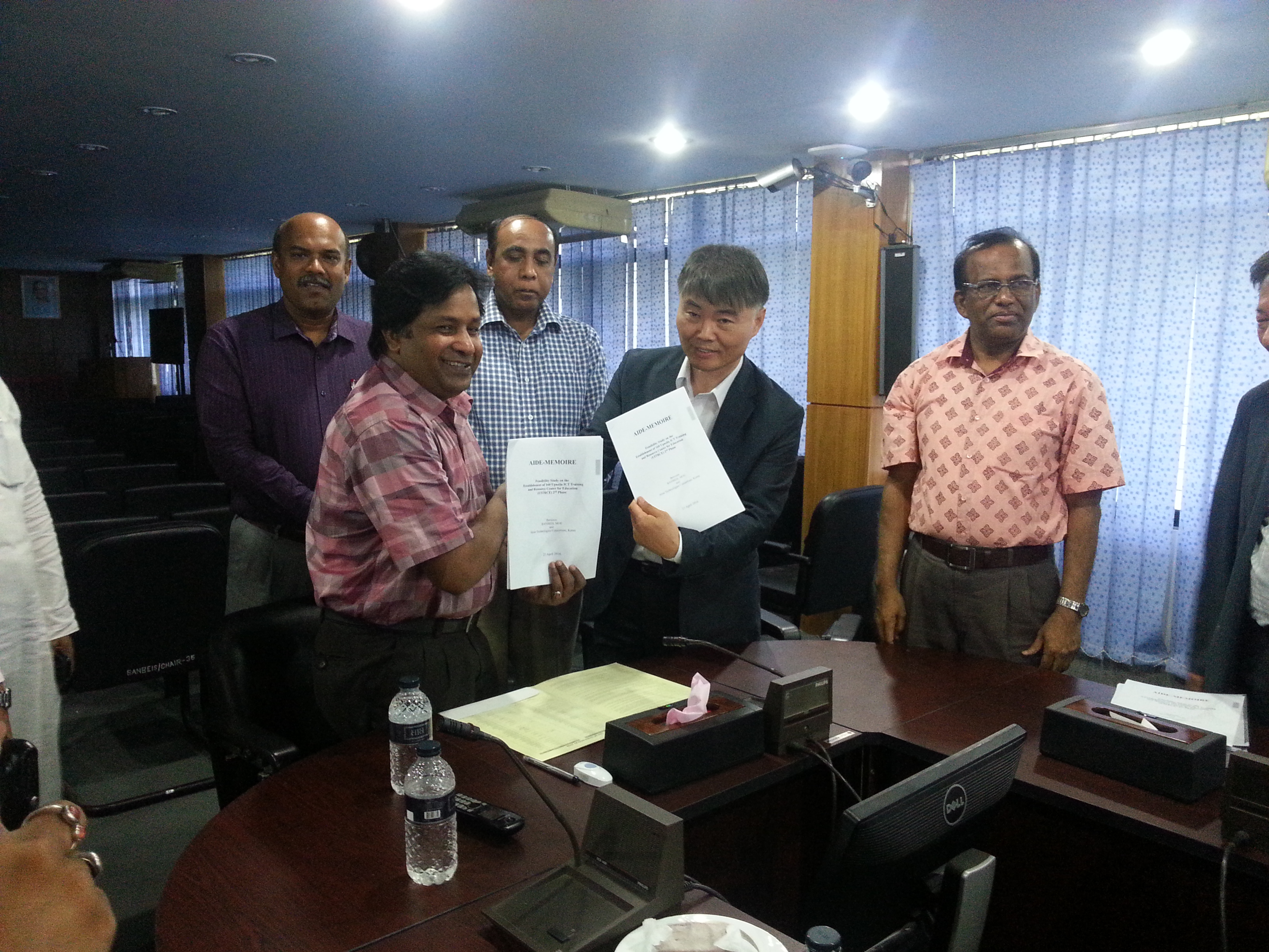 UITRCE (2nd phase) এর চুক্তি স্বাক্ষর