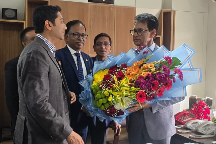 জনাব আ ন ম এহছানুল হক মিলন, মাননীয় মন্ত্রী, শিক্ষা মন্ত্রণালয় এবং জনাব ববি হাজ্জাজ, মাননীয় প্রতিমন্ত্রী মহোদয় এর সাথে ব্যানবেইস এর মহাপরিচালক মহোদয়ের সাক্ষাত