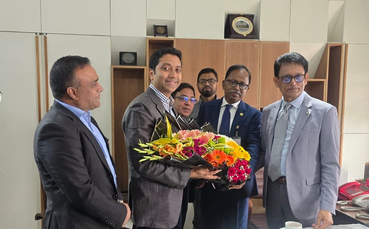 জনাব আ ন ম এহছানুল হক মিলন, মাননীয় মন্ত্রী, শিক্ষা মন্ত্রণালয় এবং জনাব ববি হাজ্জাজ, মাননীয় প্রতিমন্ত্রী মহোদয় এর সাথে ব্যানবেইস এর মহাপরিচালক মহোদয়ের সাক্ষাত