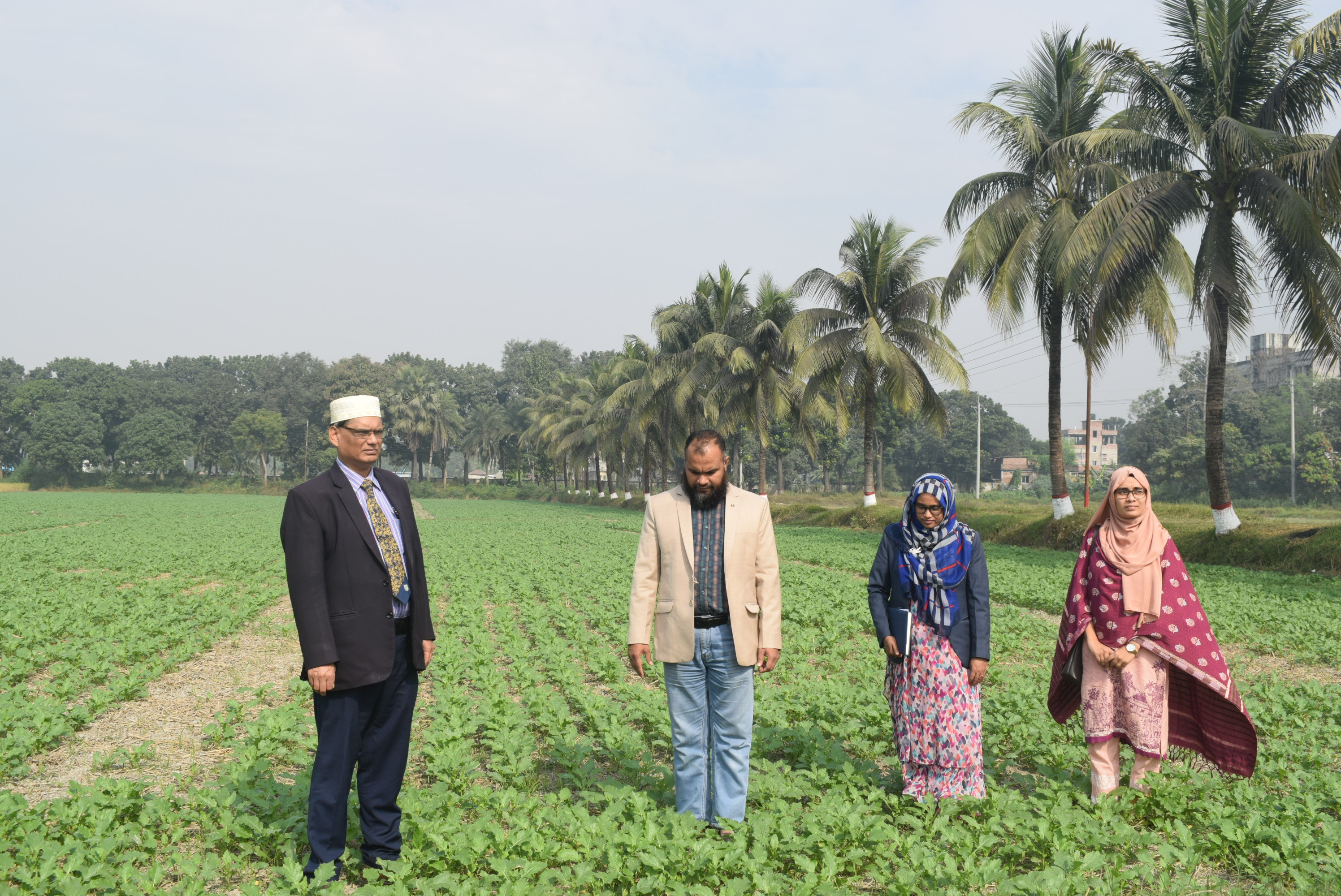 পরিচালক (প্রশিক্ষণ ও যোগাযোগ) মহোদয়ের কৃষি গবেষণা কেন্দ্র, বিএআরআই, রাজবাড়ী, দিনাজপুর পরিদর্শন (০২.১২.২৩)