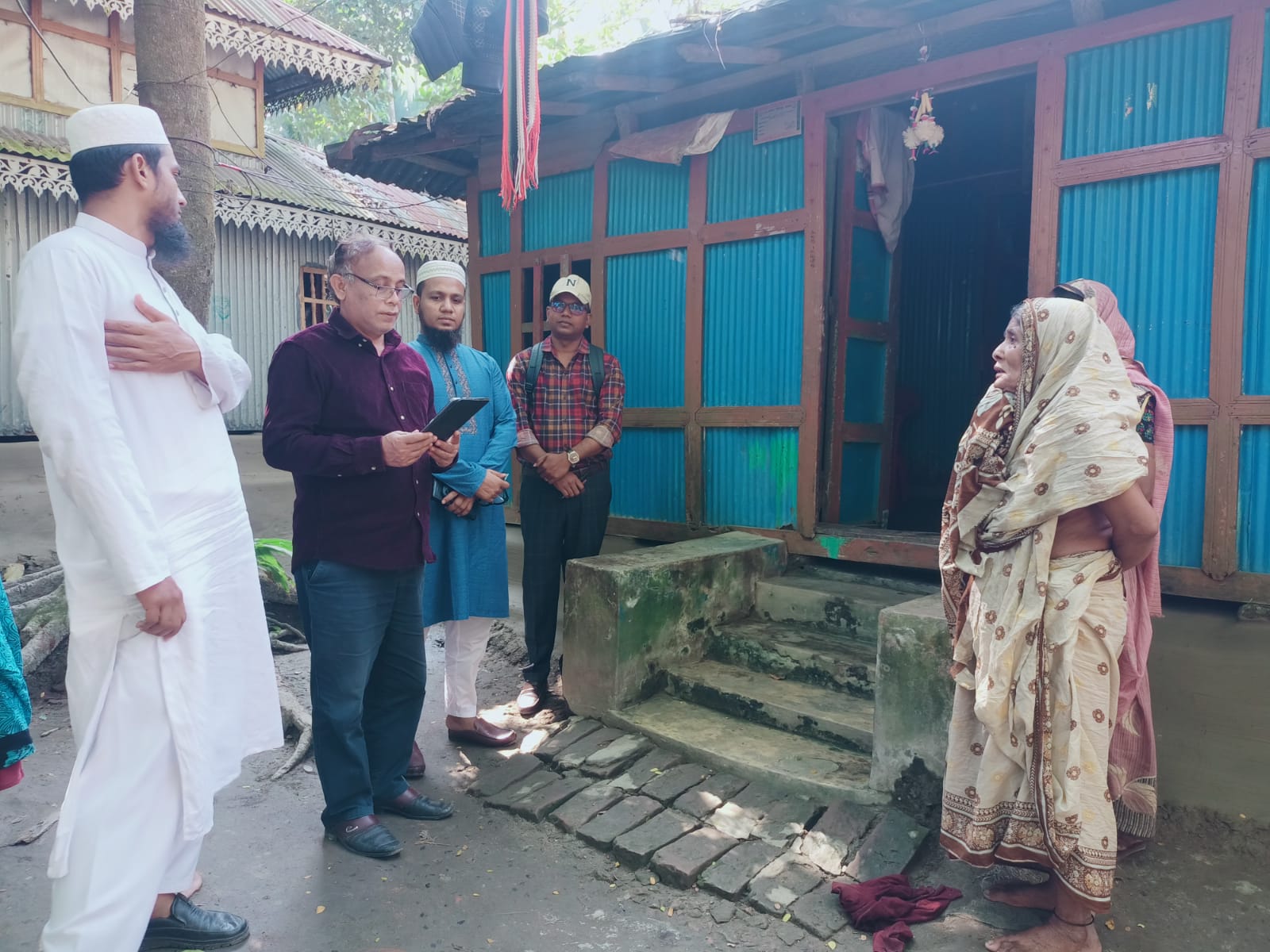 মাঠ পর্যায়ে জরিপ কাজ পরিদর্শন