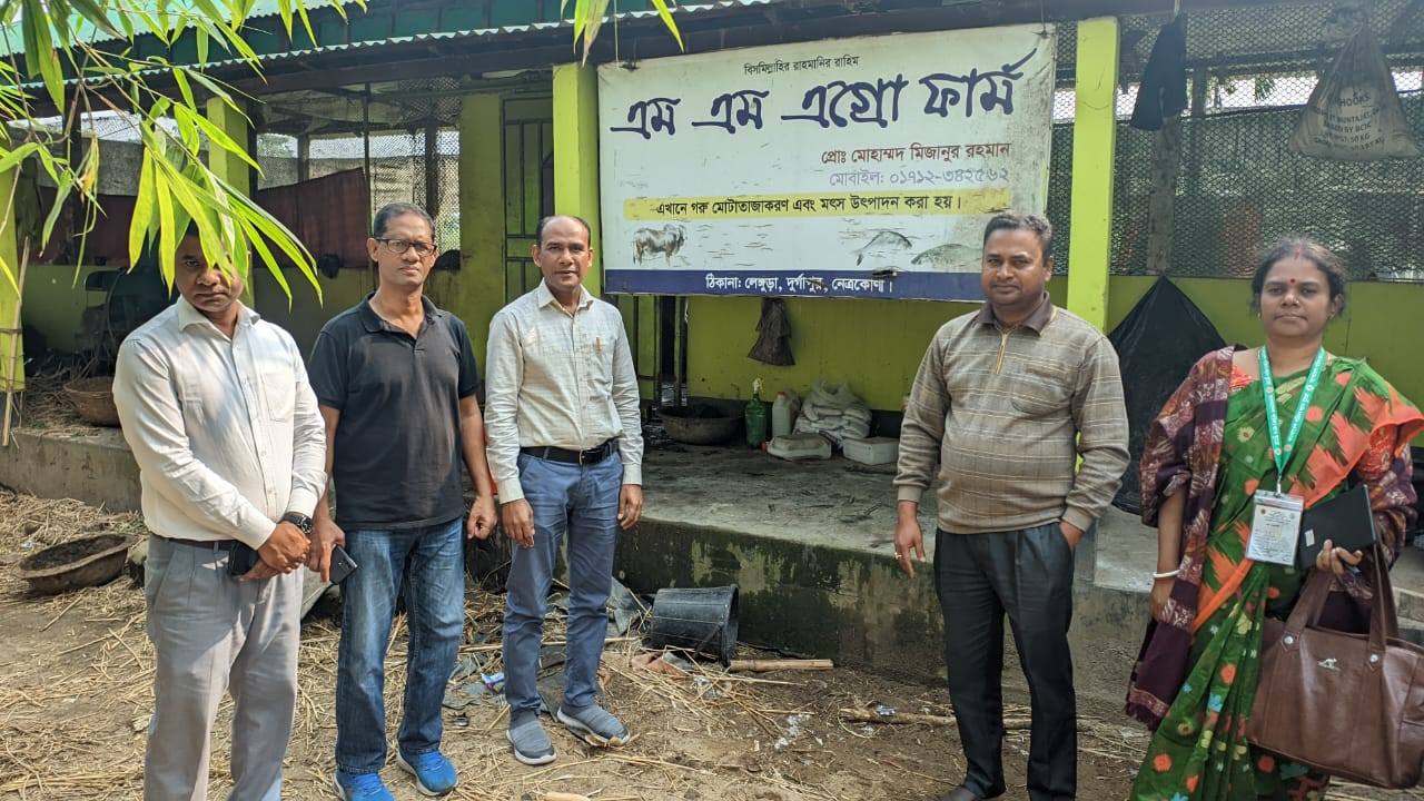 নেত্রকোণা জেলার দূর্গাপুর উপজেলায় চলমান উৎপাদনশীল ও টেকসই কৃষি বিষয়ক জরিপ ২০২৫ এর তথ্য সংগ্রহ কার্যক্রম সরেজমিনে পরিদর্শন করেন বাংলাদেশের পরিসংখ্যান ব্যুরোর উপমহাপরিচালক (যুগ্মসচিব) জনাব মোহাম্মদ ওবায়দুল ইসলাম মহোদয়।