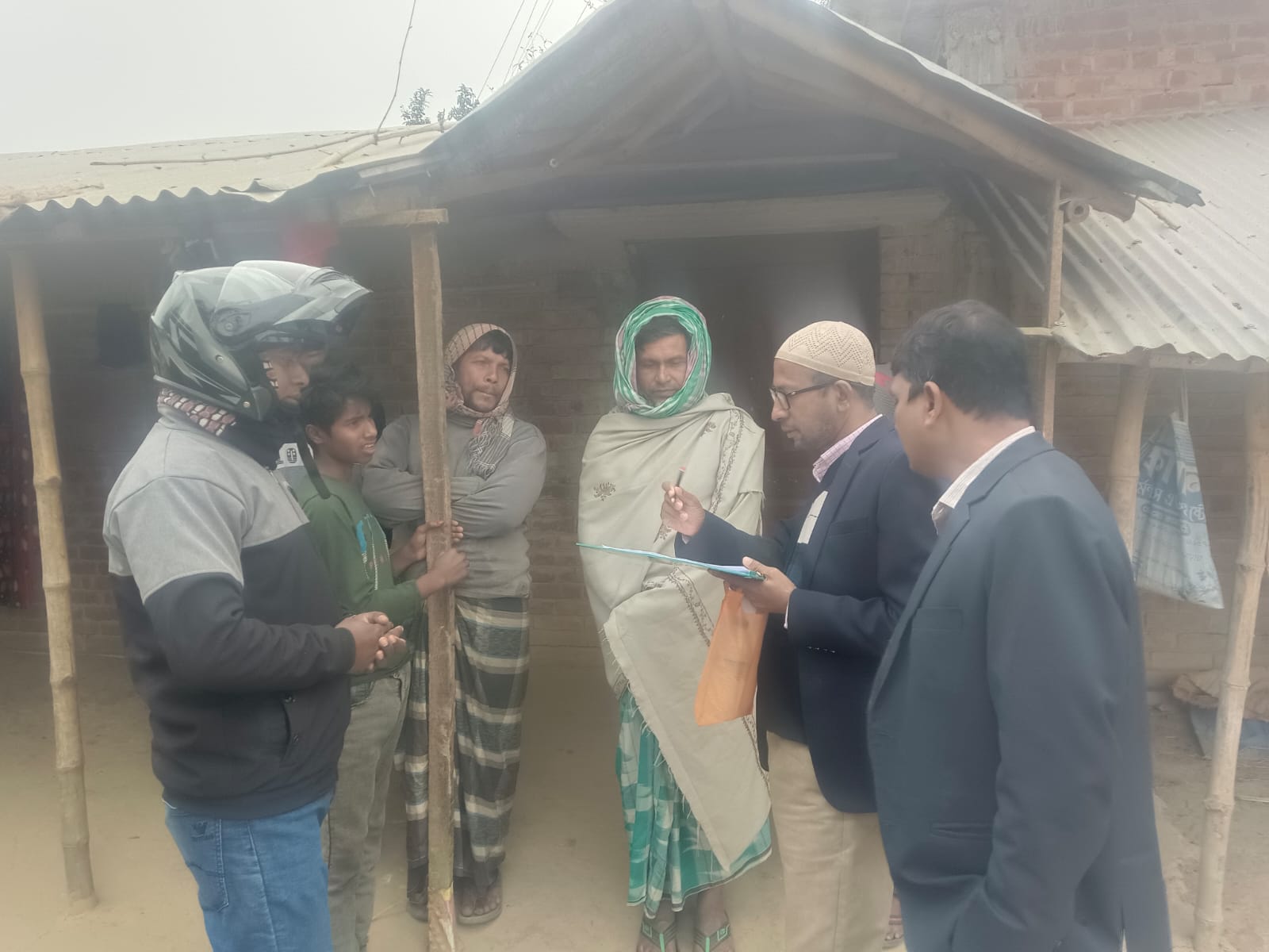 নাচোল উপজেলার বেনীপুর মৌজায় দাগগুচ্ছের (বেনীপুর দাগগুচ্ছ) আমন ফসলের নমুনা কর্তনের তথ্য সংগ্রহ ২০/১২/২০২৫