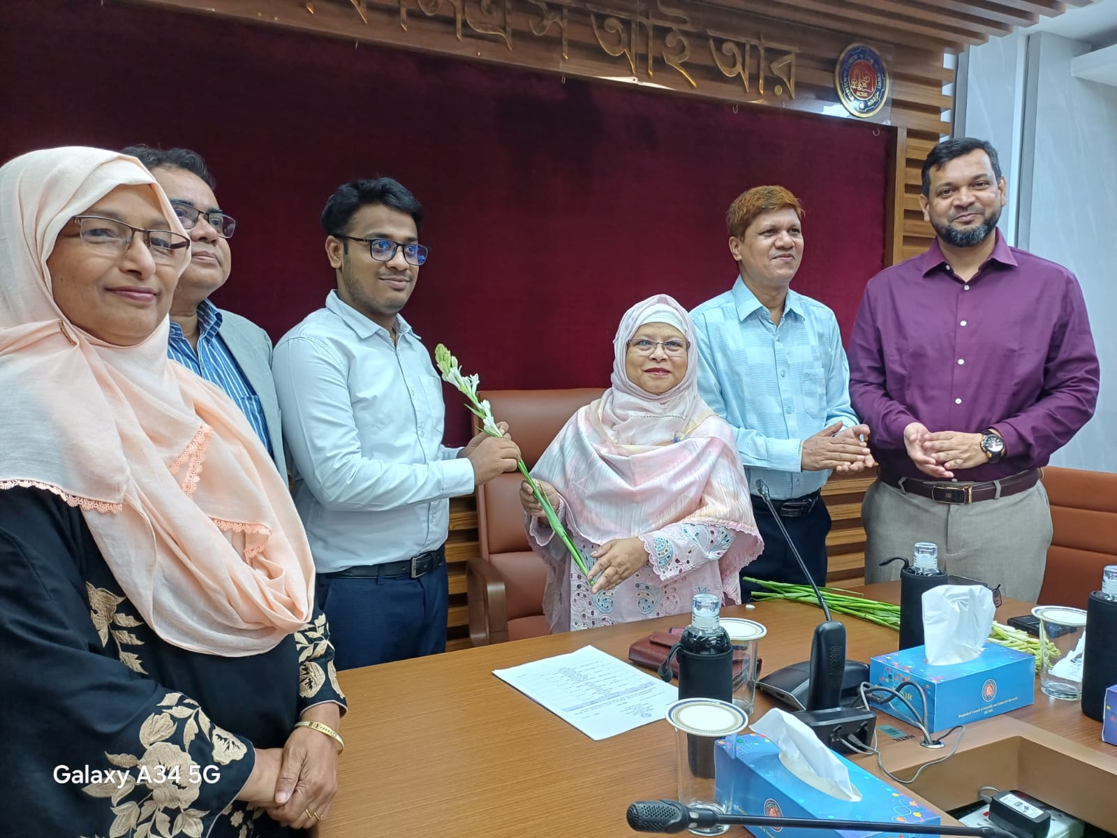 ১১.০৫.২০২৬ তারিখে বাংলাদেশ বিজ্ঞান ও শিল্প গবেষণা পরিষদ (বিসিএসআইআর)-এর নব নিয়োগপ্রাপ্ত রিসার্চ ফেলোদের পরিচিতি অনুষ্ঠানে উপস্থিত ছিলেন বিসিএসআইআর-এর সম্মানিত চেয়ারম্যান ড. সামিনা আহমেদ মহোদয়