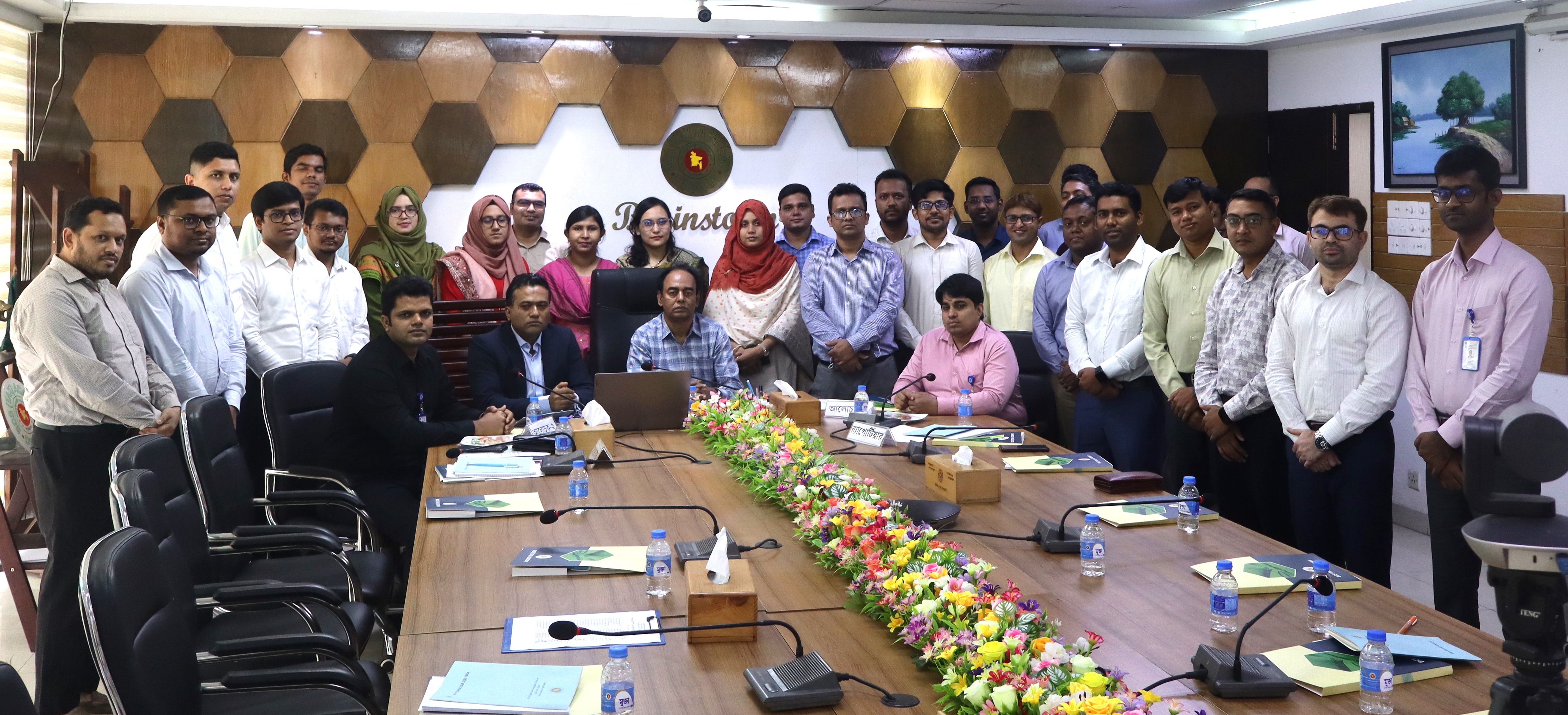 অদ্য ৩০ সেপ্টেম্বর ২০২৫ তারিখে বিসিএস (কর) একাডেমি কর্তৃক আয়োজিত সহকারী কর কমিশনারবৃন্দের অংশগ্রহণে “আয়কর রিটার্ন অডিট নির্দেশনা, ২০২৫” বিষয়ক দিনব্যাপী কর্মশালা অনুষ্ঠিত হয়।