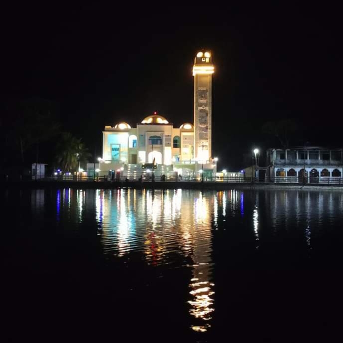 বেতাগী উপজেলা পরিষদ মডেল মসজিদ