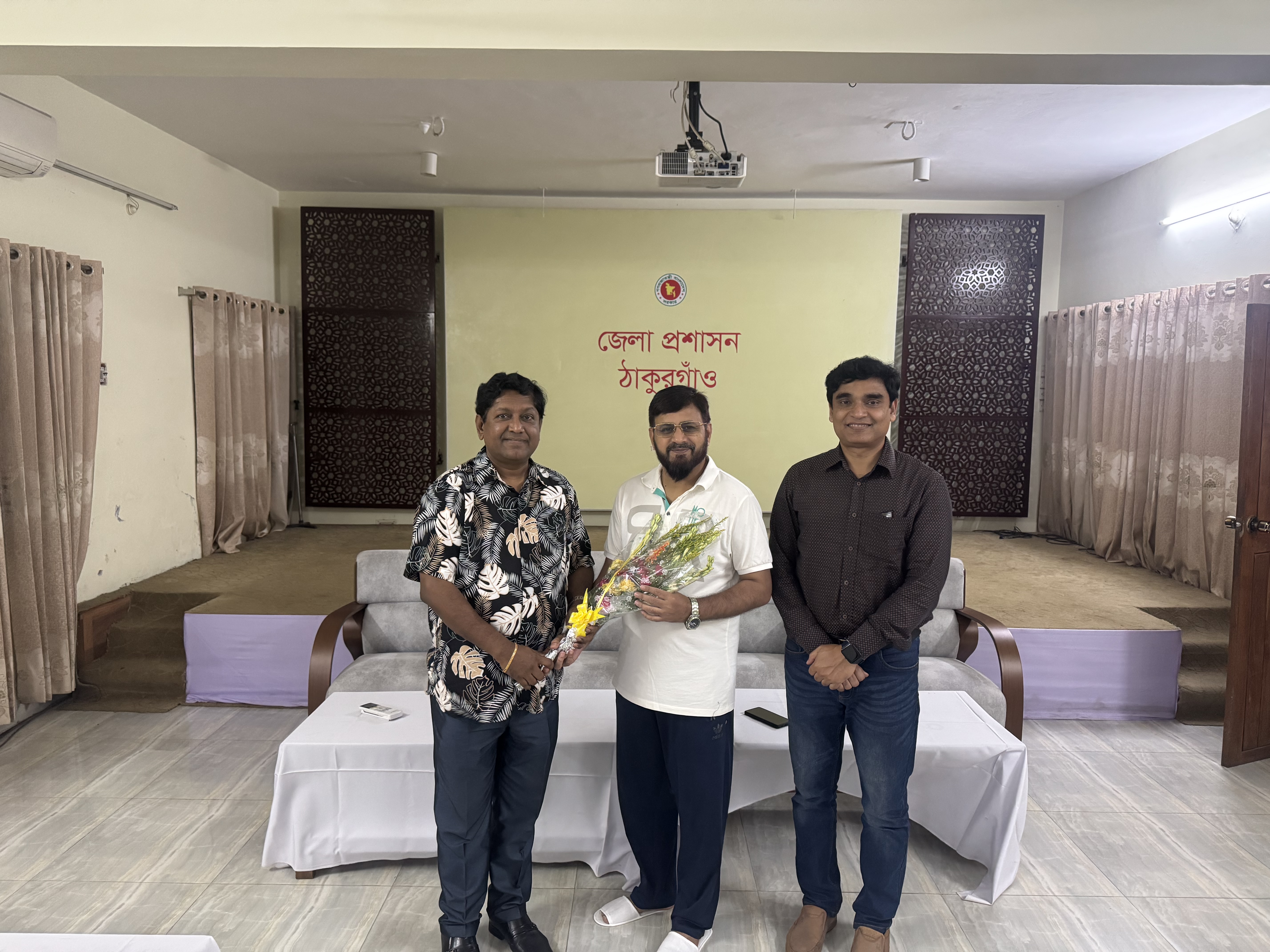 ডিডিজি (নিউজ) জনাব নূহাম্মদ ষরিফুল কাদের মহোদয়ের ঠাকুরগাঁও বেতার কেন্দ্র ভিজিট