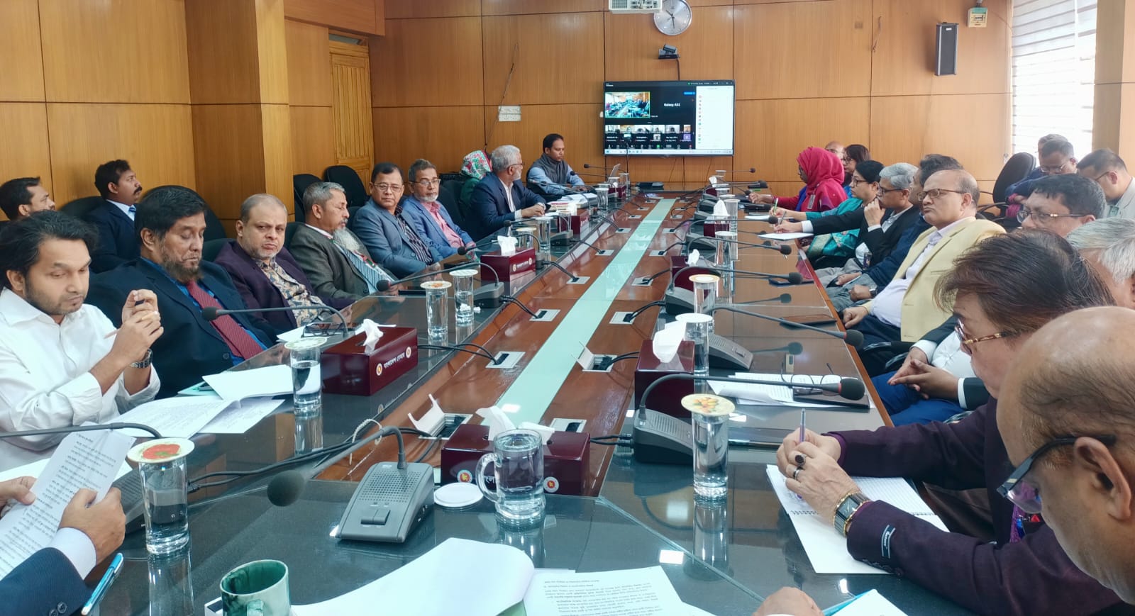 ত্রয়োদশ জাতীয় সংসদ নির্বাচন ও জুলাই জাতীয় সনদ বাস্তবায়নে গণভোট: বাংলাদেশ বেতারের করণীয় শীর্ষক সেমিনার।