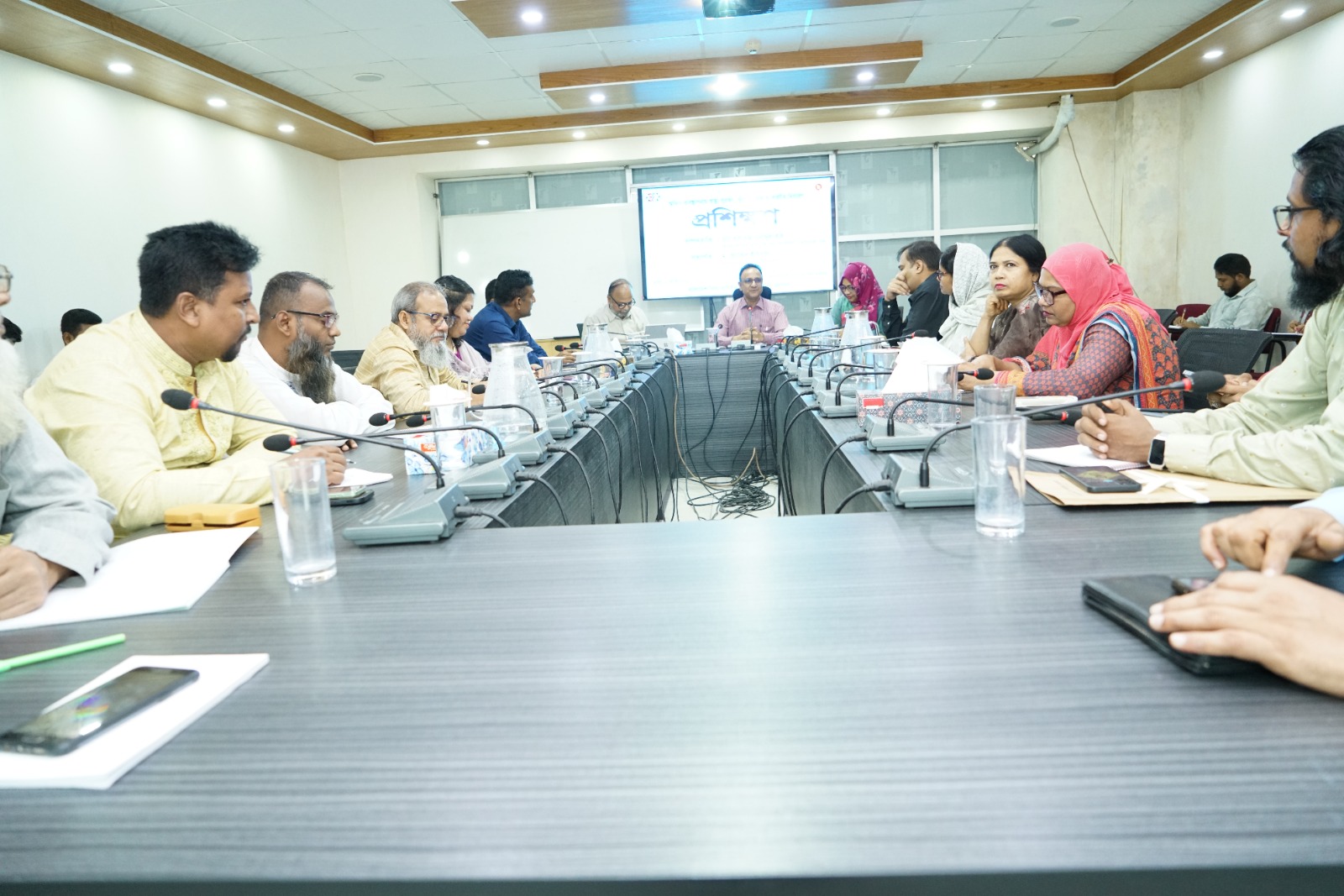 ‘অফিস ব্যবস্থাপনায় স্বাস্থ্য সুরক্ষা, ঝুঁকি নিরসন ও করণীয় নির্ধারণ’’ বিষয়ক প্রশিক্ষণ (১২ আগষ্ট ২০২৬)