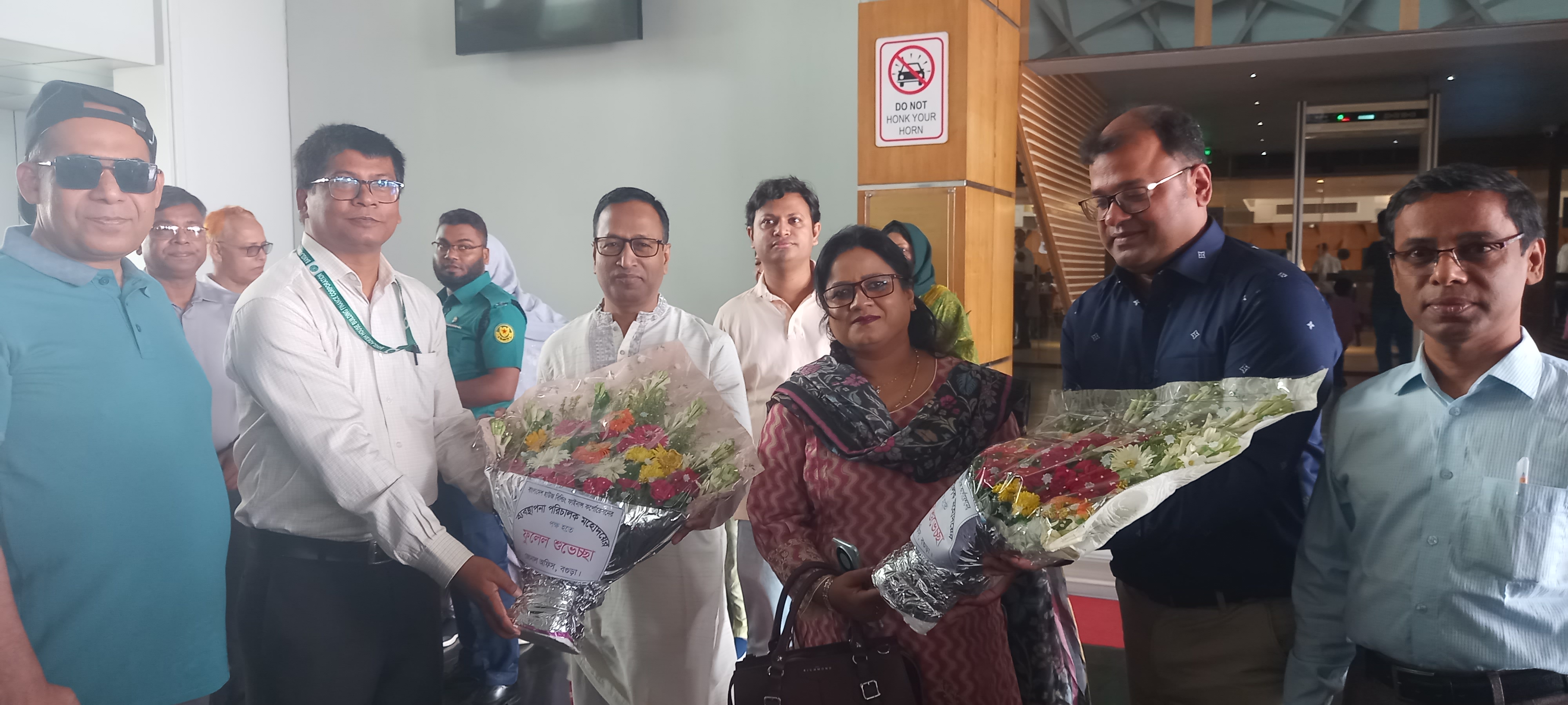 আর্থিক প্রতিষ্ঠান বিভাগের সম্মানিত সচিব মহোদয়ের বগুড়ায় আগমনের ছবি।