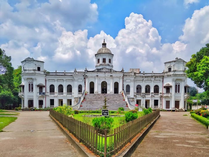 তাজহাট জমিদার বাড়ী