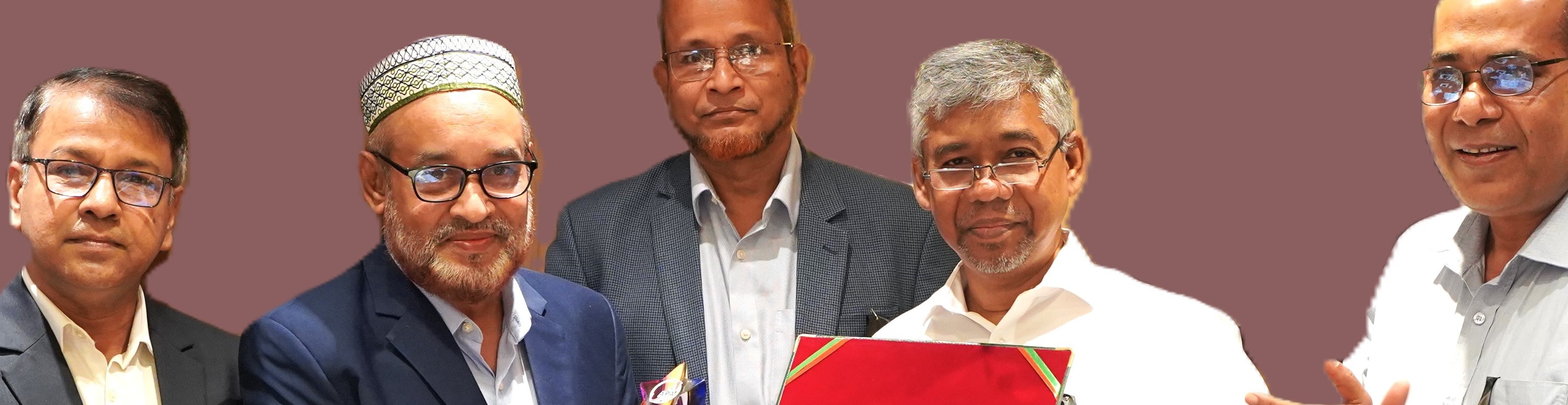 এপিএ তে প্রথম হওয়ায় পুরস্কার