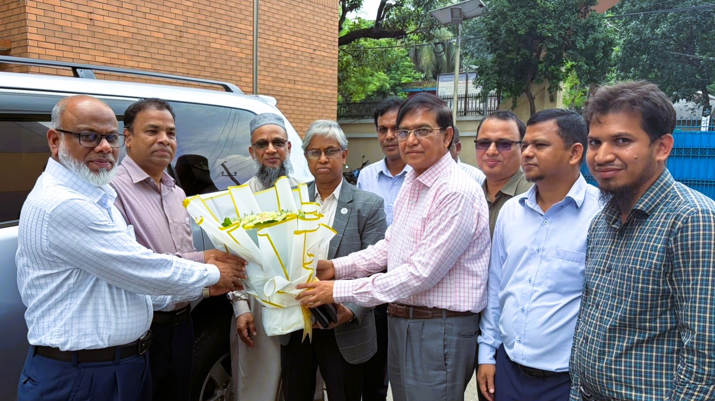 নবনিযুক্ত মহাপরিচালক জনাব মোঃ সাইফুল ইসলাম মহোদয়কে বিটাকে যোগদান উপলক্ষ্যে পরিচালকবৃন্দ কর্তৃক শুভেচ্ছা প্রদান।