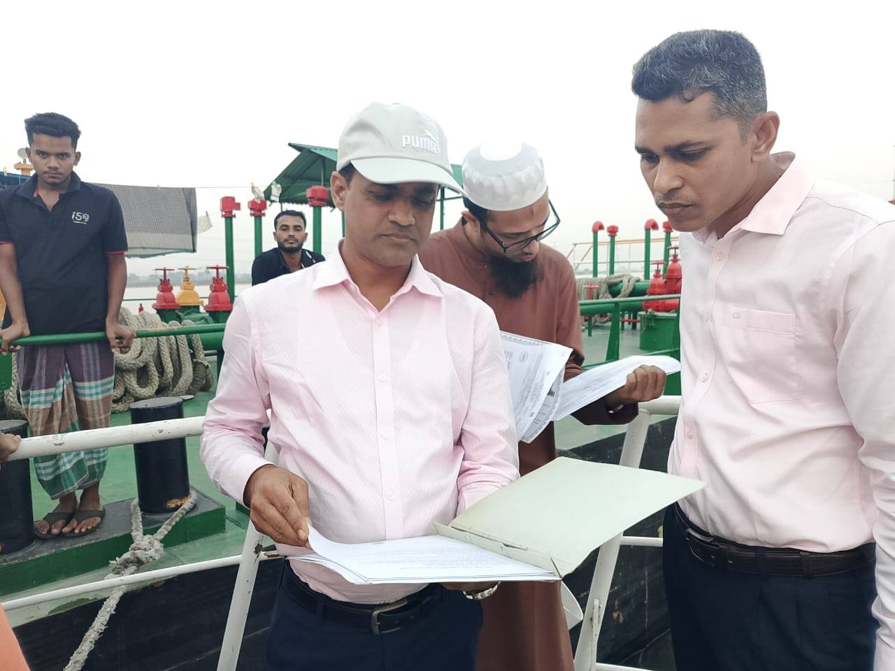 অদ্য ১০-১১-২৫ খ্রিঃ জনাব মোঃ আশরাফুর রহমান নির্বাহী ম্যাজিষ্ট্রেট, বিআইডব্লিউটিএ, ঢাকা এর প্রতিনিধিত্বে একটি মোবাইল কোর্ট পরিচালনা করা হয়।