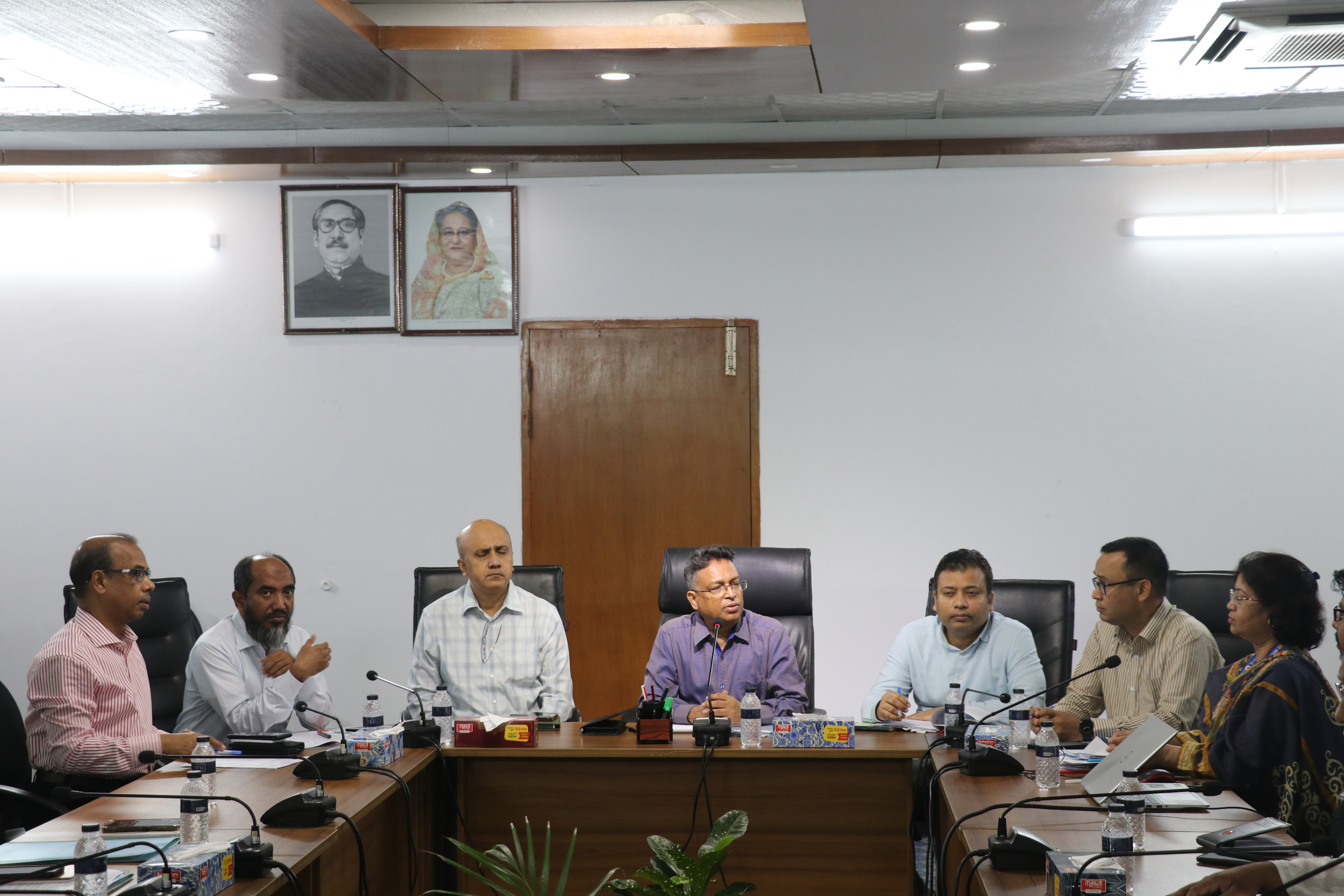 বিআইডব্লিউটিসির চেয়ারম্যান ড.এ কে এম মতিউর রহমান (অতিরিক্ত সচিব) এর সভাপতিত্বে ২৯ শে জুলাই ২০২৪ বিআইডব্লিউটিসির সম্মেলন কক্ষে জুলাই মাসের মাসিক সমন্বয় সভা অনুষ্ঠিত হয়। পরিচালক (কারিগরি) কাজী ওয়াসিফ আহমাদ, পরিচালক (প্রশাসন) জনাব মোঃ আরিফুল হক, পরিচালক (বাণিজ্য) জনাব এস এম আশিকুজ্জামান, পরিচালক (অর্থ) ক্যাপ্টেন মোহাম্মদ হাশেমুর রহমান চৌধুরী সহ বিভাগীয় প্রধান গণ সংশ্লিষ্ট কর্মকর্তাগণ উপস্থিত ছিলেন। সভার কার্যপত্র উপস্থাপনা করেন মহাব্যবস্থাপক (প্রশাসন) জেসমিন আরা বেগম।