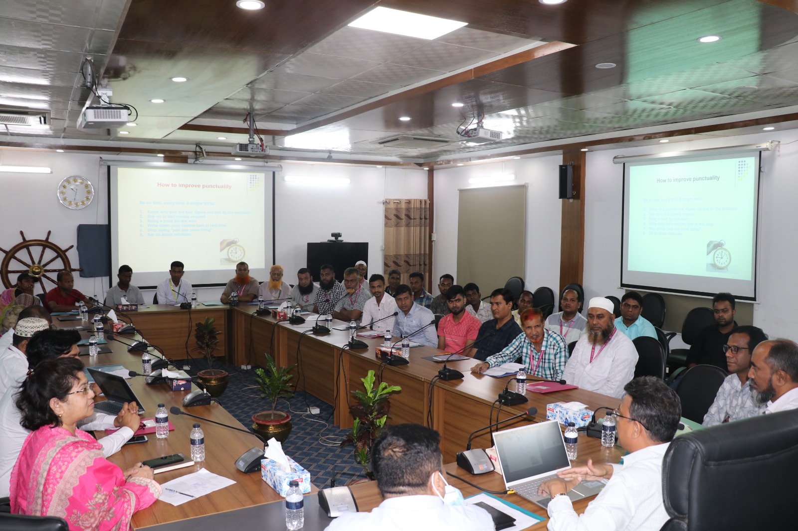 ৪র্থ শ্রেনীর কর্মচারীদের জন্য ইন-হাউজ মৌলিক প্রশিক্ষণ