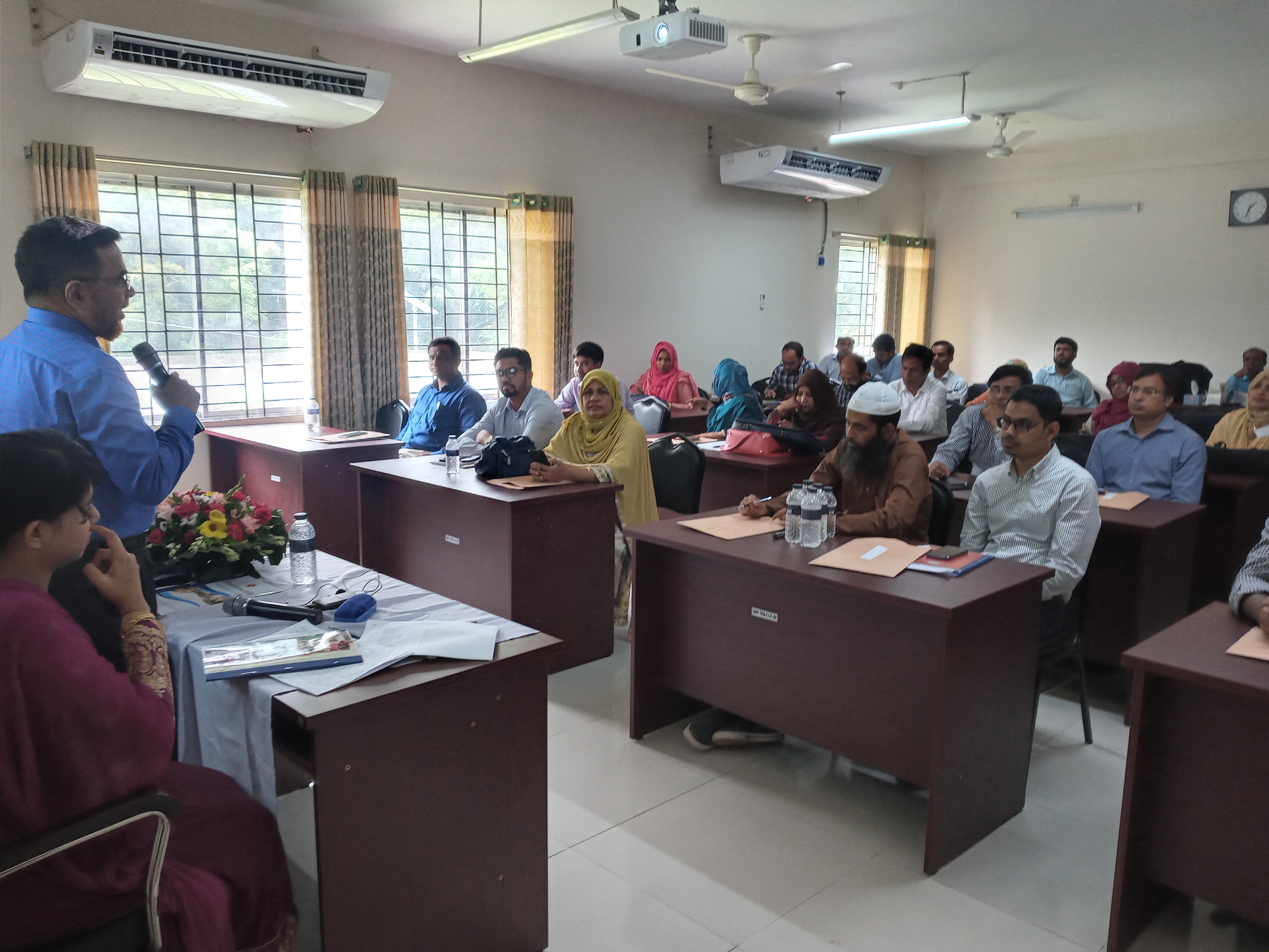 রংপুর সার্কেল দপ্তরে সভা