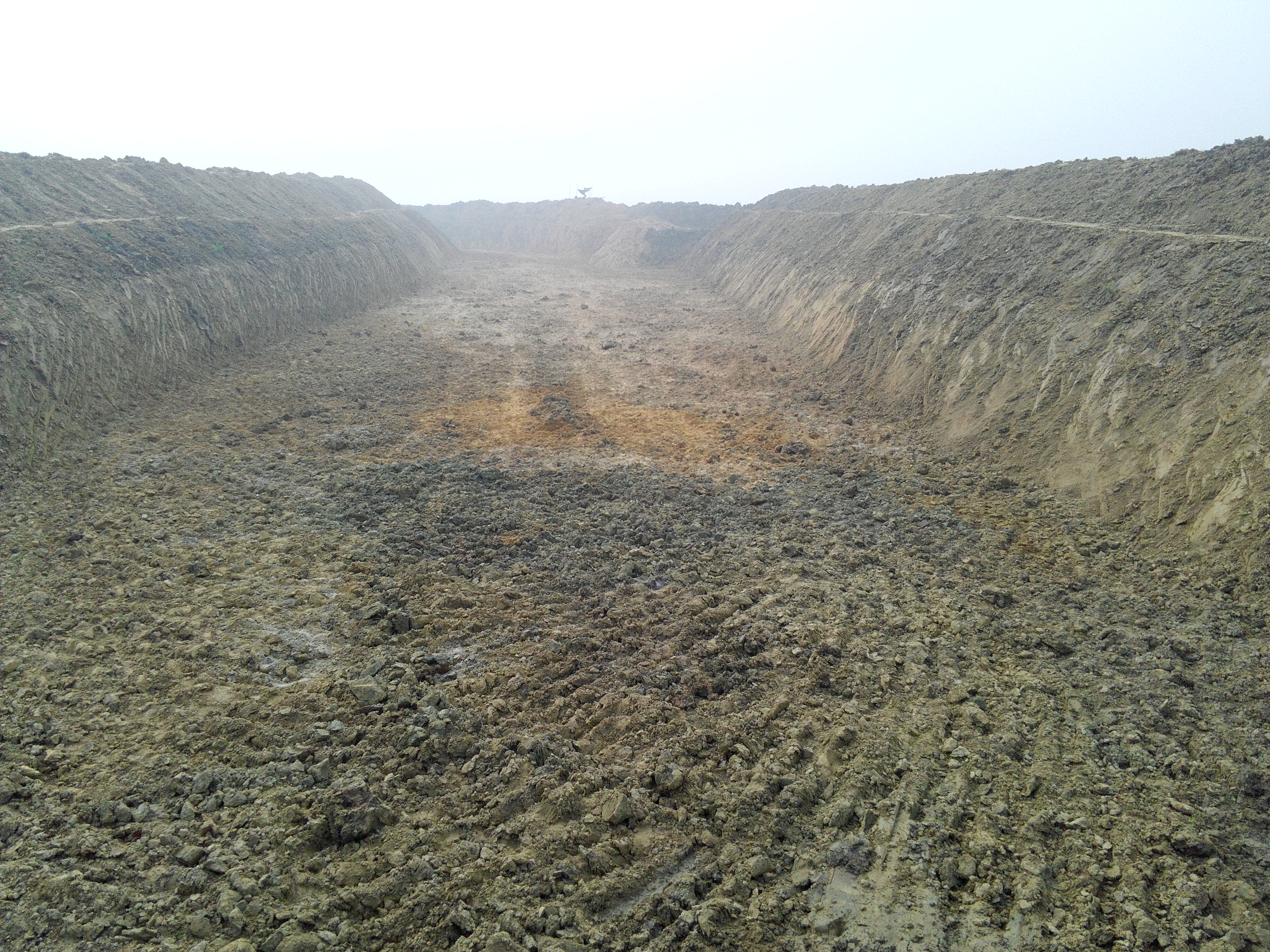 চলমান কাজের ছবি