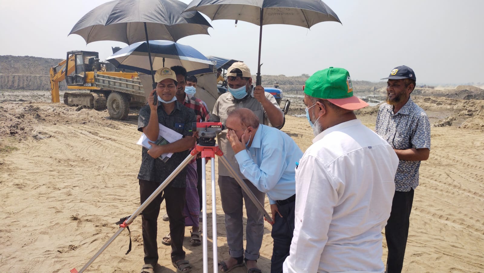 পুকুর পুনঃ খনন পরিমাপ পর্যবেক্ষন নির্বাহী পরিচালক মহোদয়