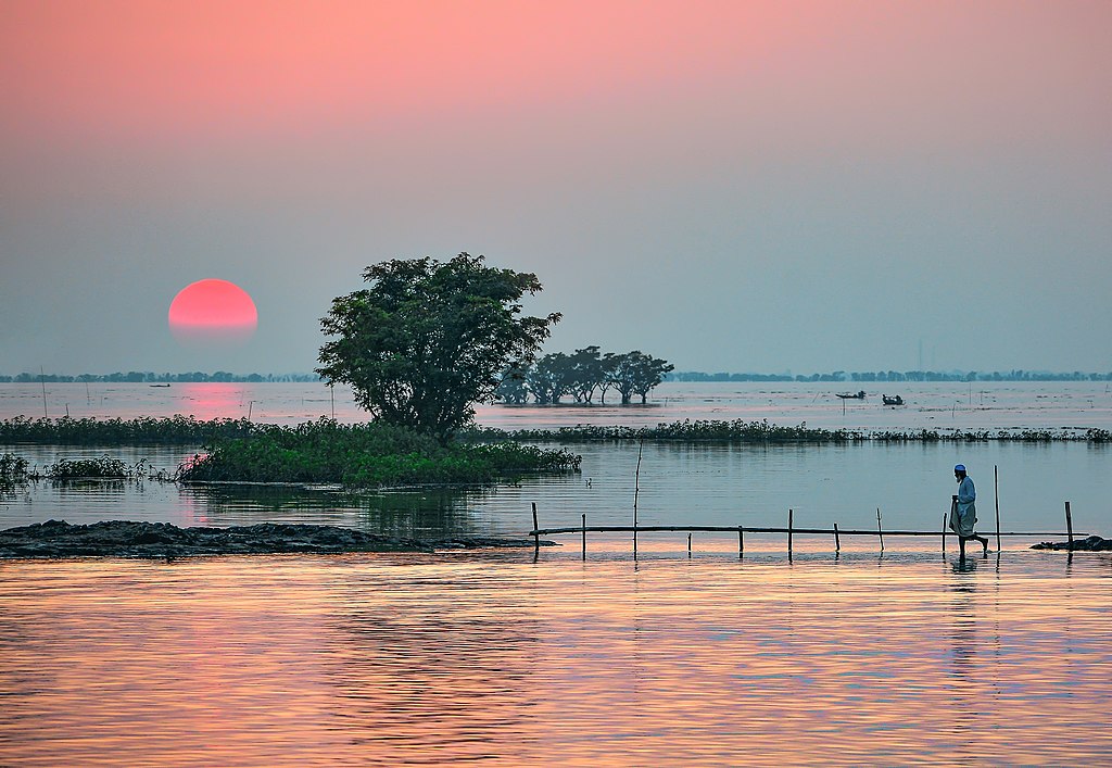 প্রচ্ছদ ৪