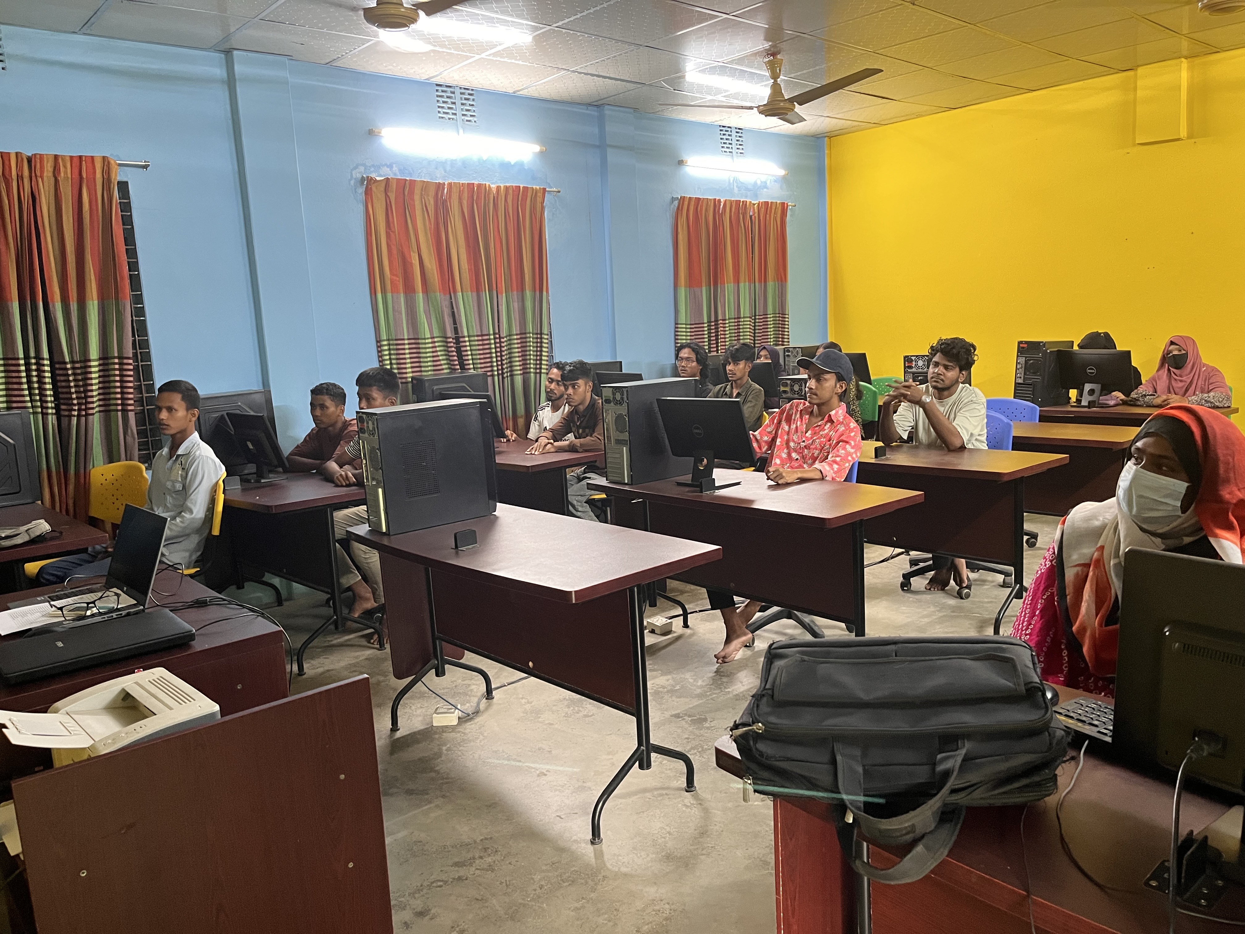 কার্যকর সাক্ষরতা ও ব্যবহারিক কর্মদক্ষতা প্রশিক্ষণ কোর্স
