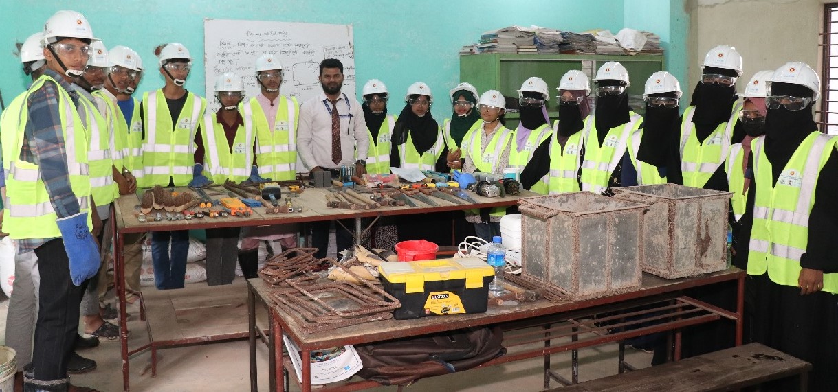 কার্যকর সাক্ষরতা ও ব্যবহারিক কর্মদক্ষতা প্রশিক্ষণ (প্রাক-বৃত্তিমূলক পর্যায়)