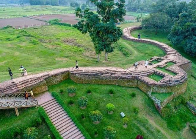 ব্যানার ৭