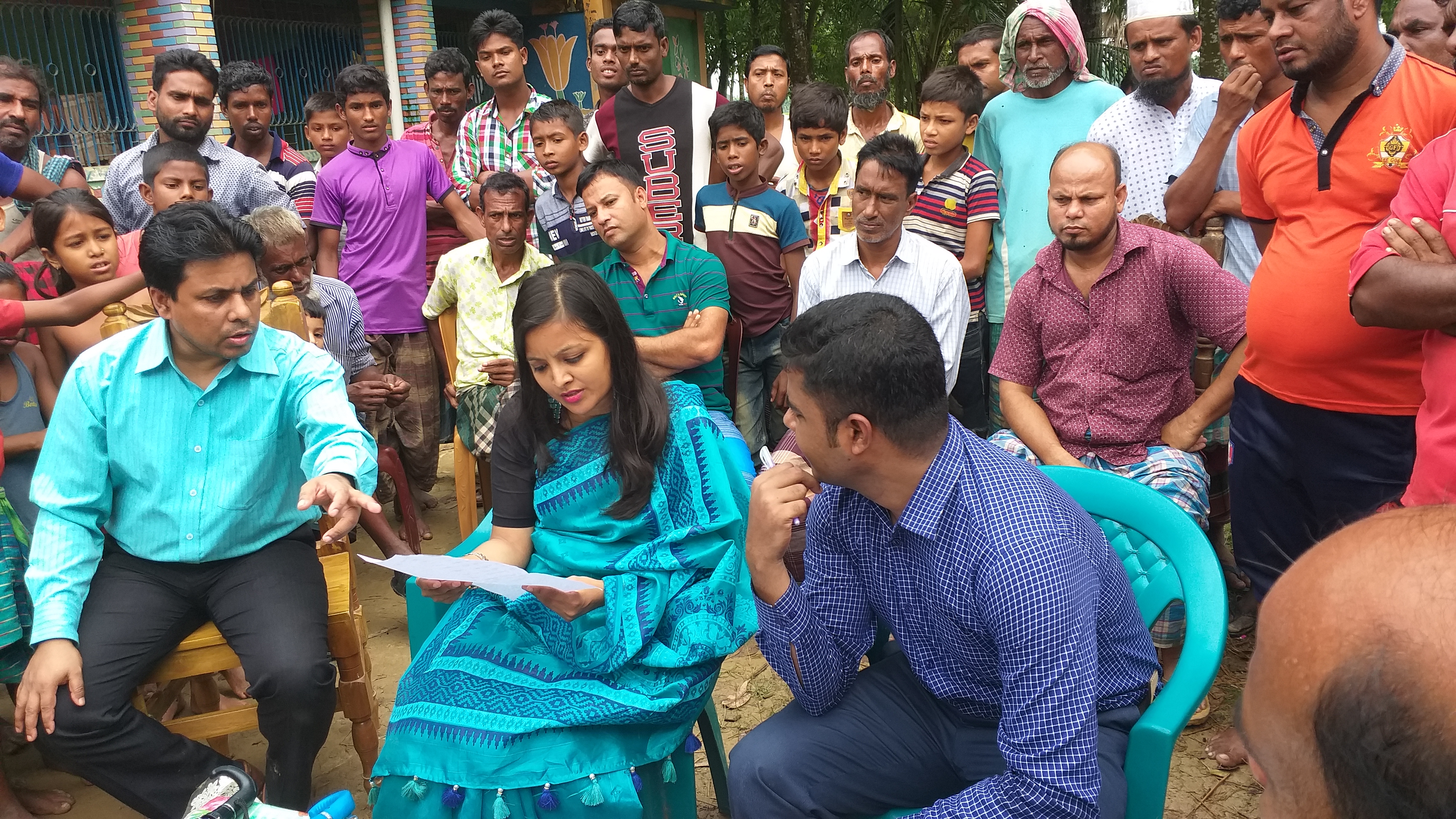 স্থানীয় প্রশাসনের উপস্থিতিতে হবিগঞ্জ জেলার চুনারুঘাট উপজেলায় অবৈধভাবে উত্তোলিত সিলিকাবালু জব্দপূর্বক উন্মুক্ত নিলামের মাধ্যমে বিক্রয়।