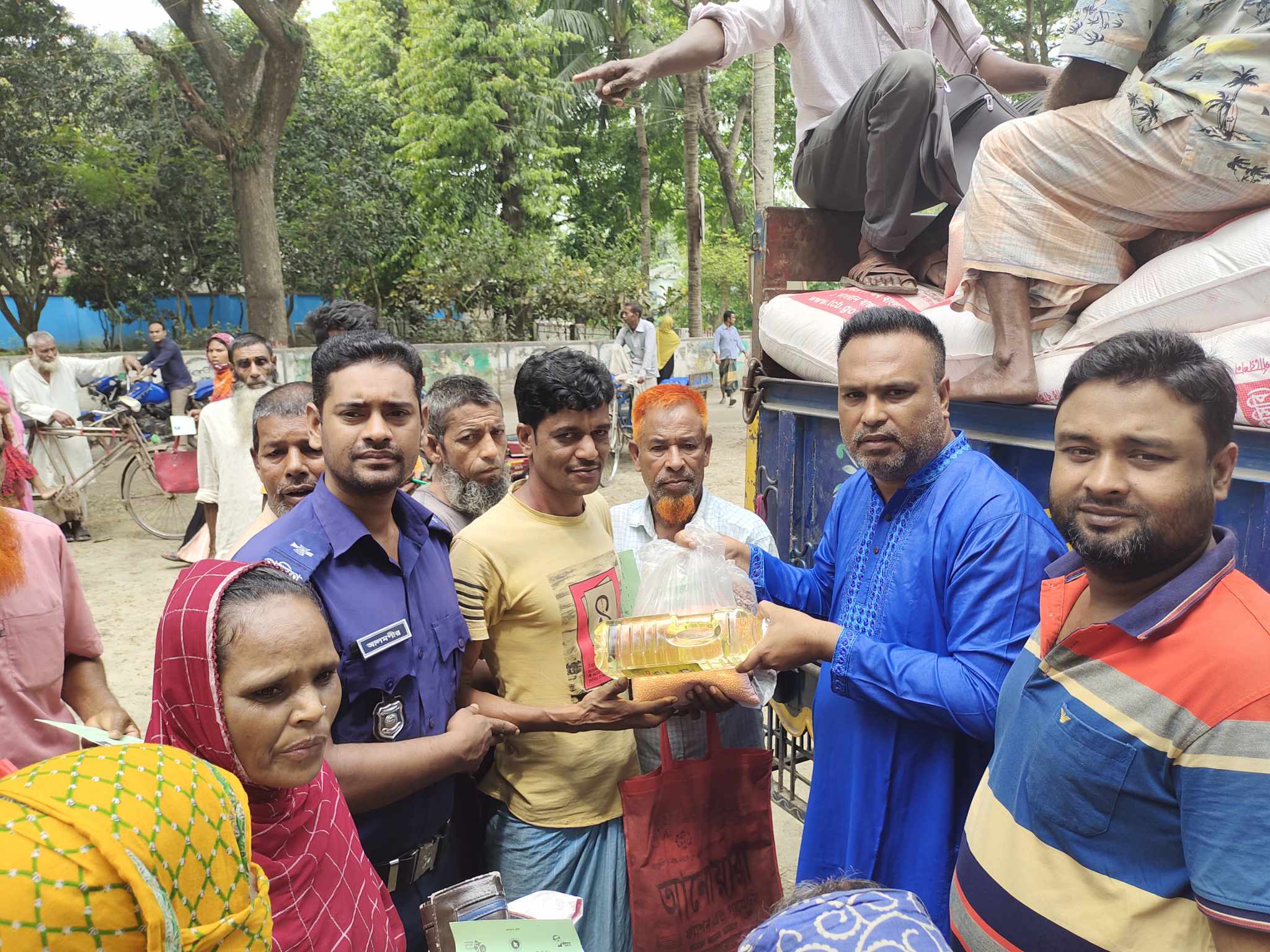 উন্নয়ন মূলক কাজের ছবি
