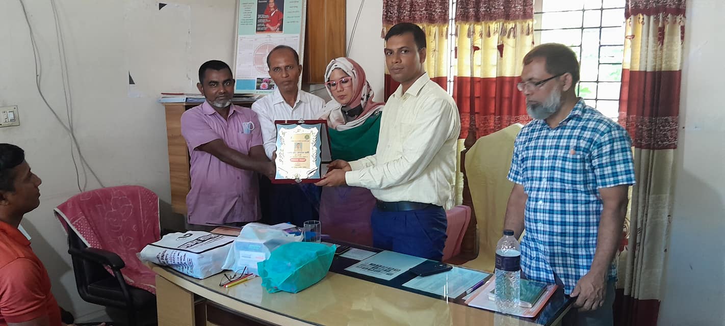 পুরষ্কার বিতরন