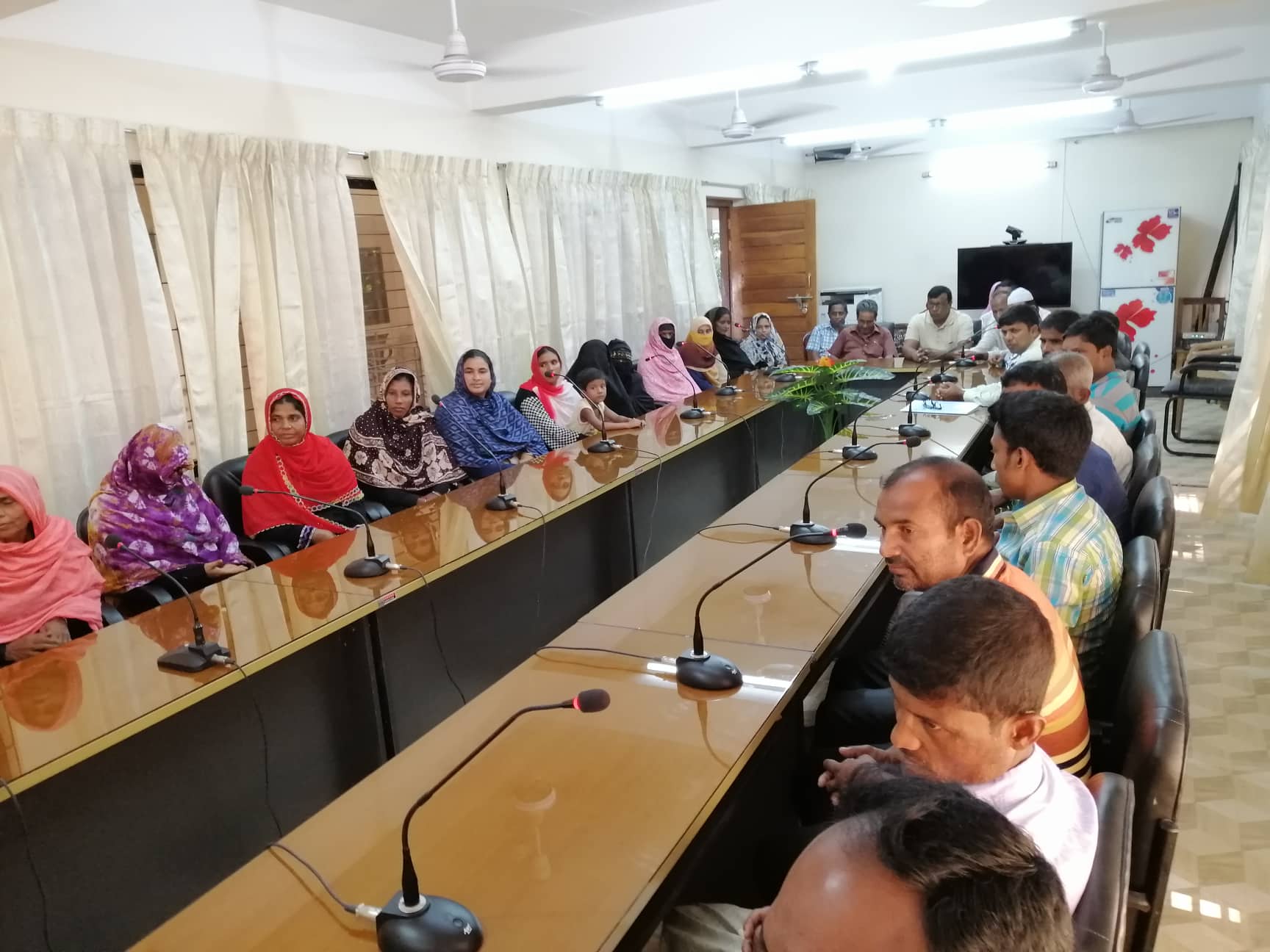 উপজলা পরিষদে সভার ছবি ৩