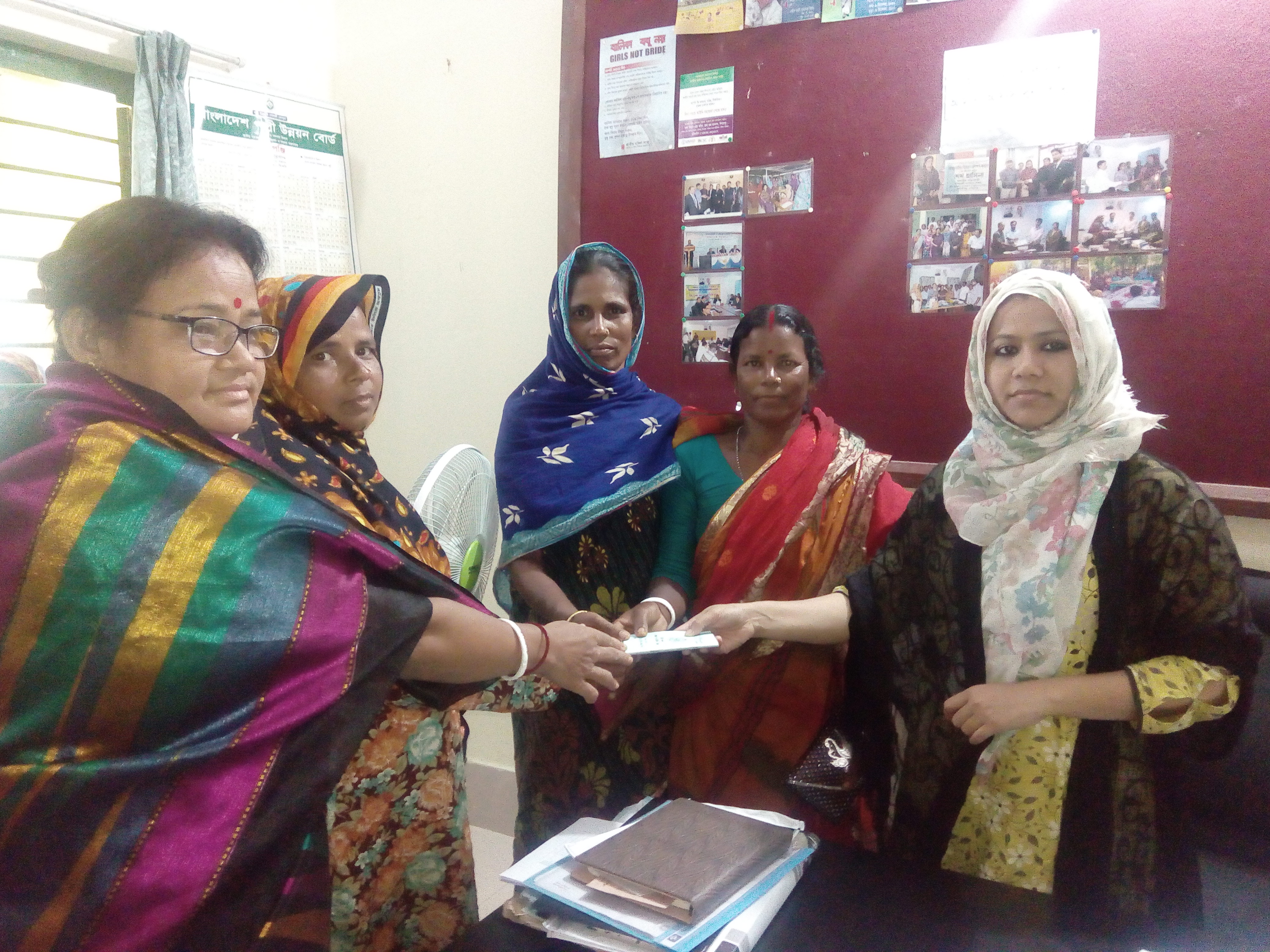 মহিলা উন্নয়ন অনুবিভাগের ঋণ বিতরণ